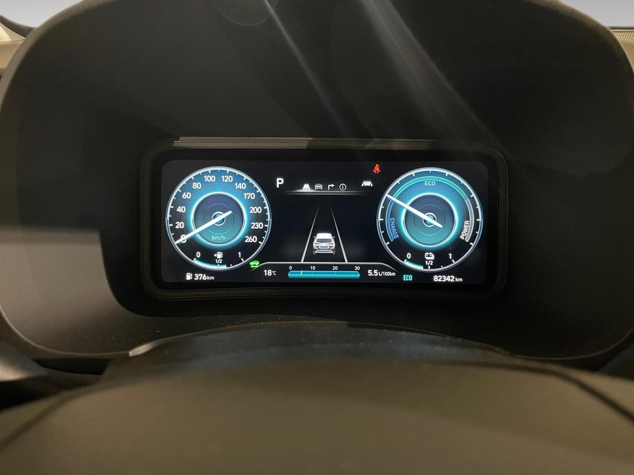 Hyundai Kona 1.6 GDi Hybrid Techno (2023) - Photo 2
