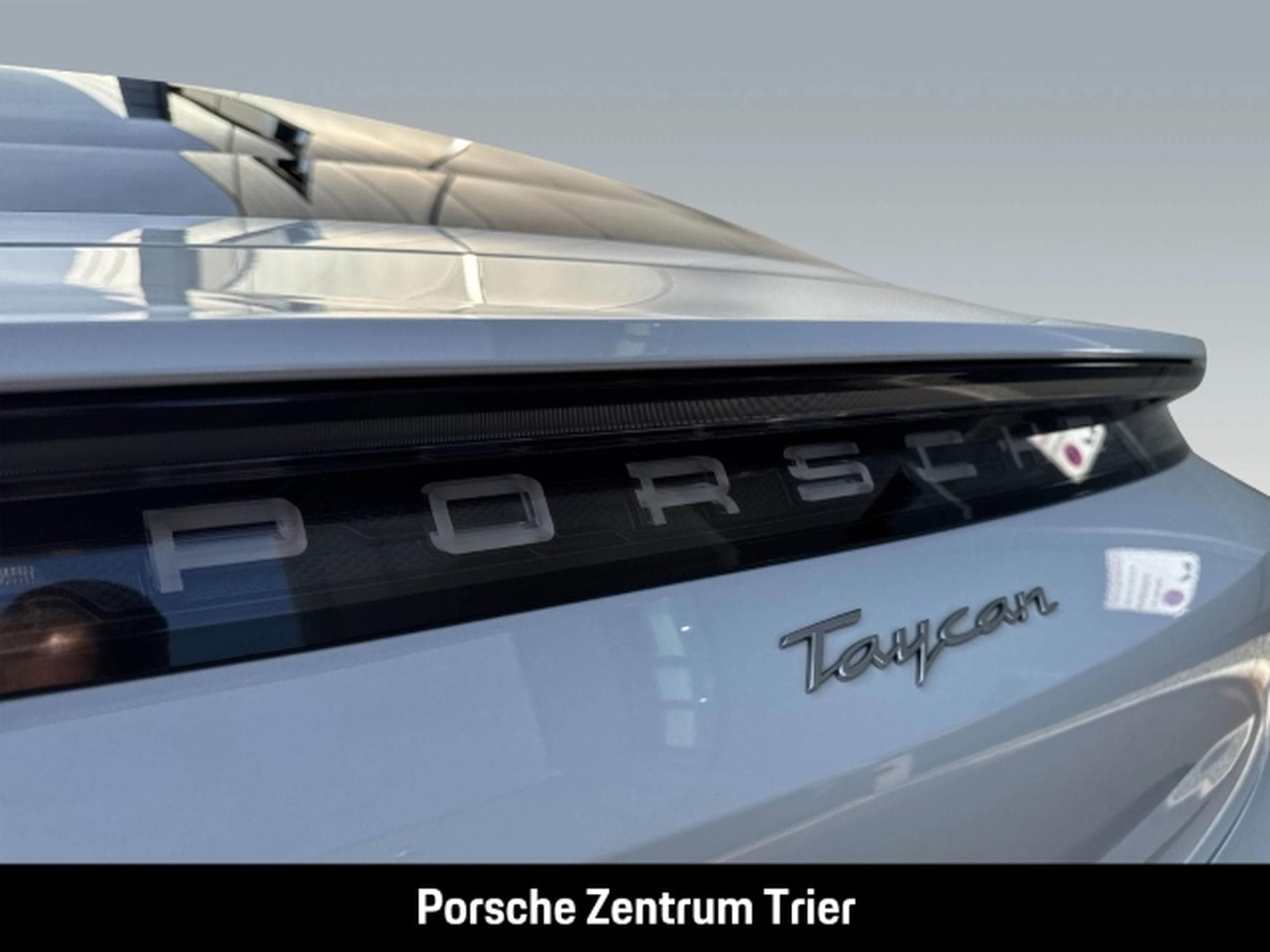 Porsche Taycan Surround-View Luftfederung (2022) - Foto 13
