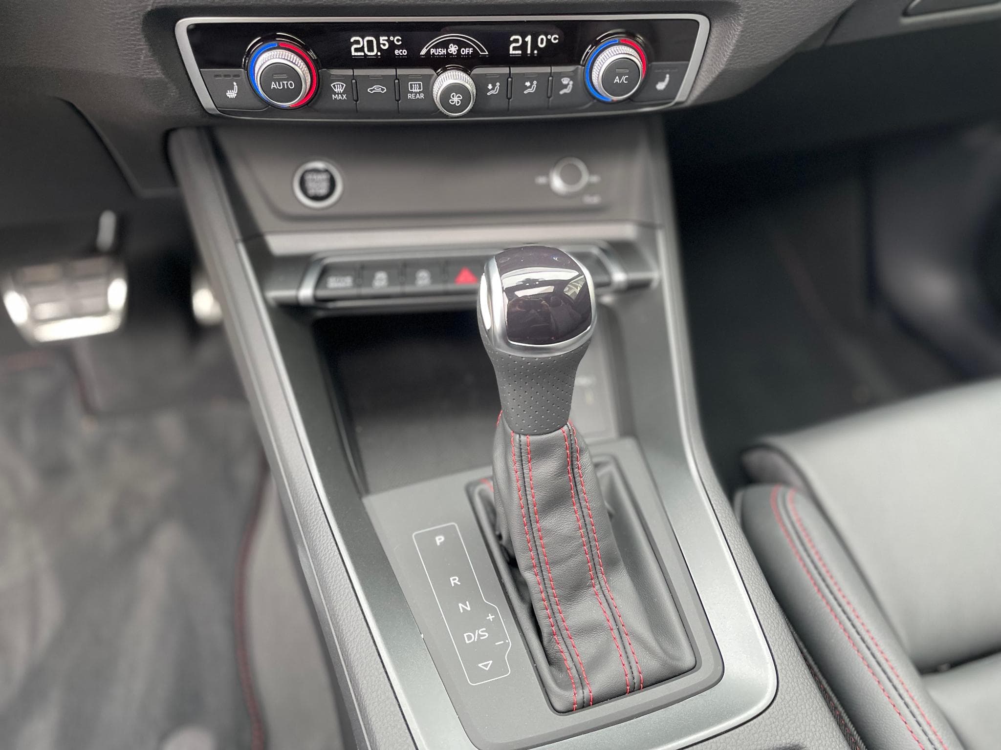 Audi Q3 Sportback 40 Tdi 200 S-Line Quattro S-Tronic Toit Ouvrant Ne (2023) - Foto 9