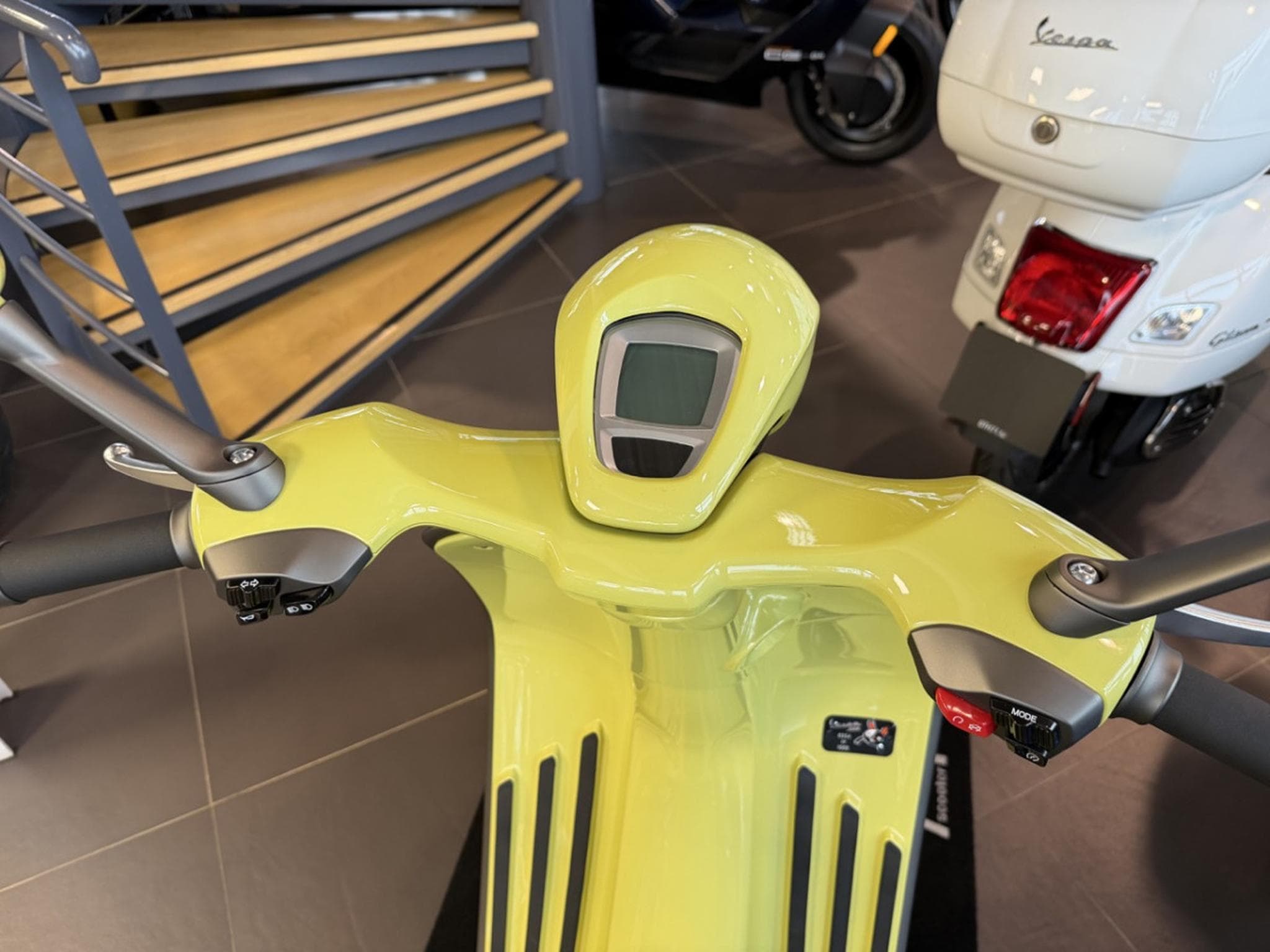 Vespa 946 Bunny (2026) - Photo 4