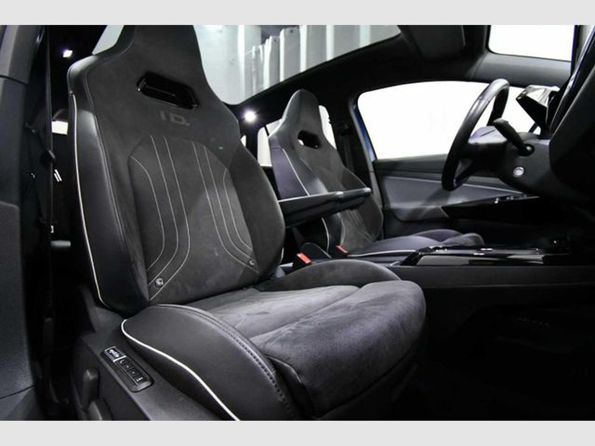 VW ID.4 ID.4 Pro Performance - Pano, Navi, SH (2023) - Photo 7