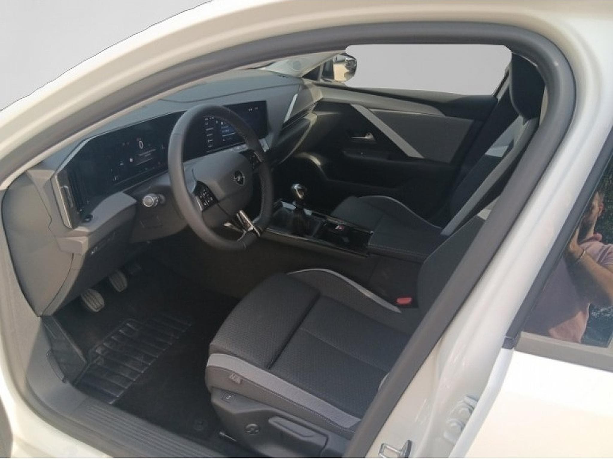 Opel Astra (2024) - Foto 7