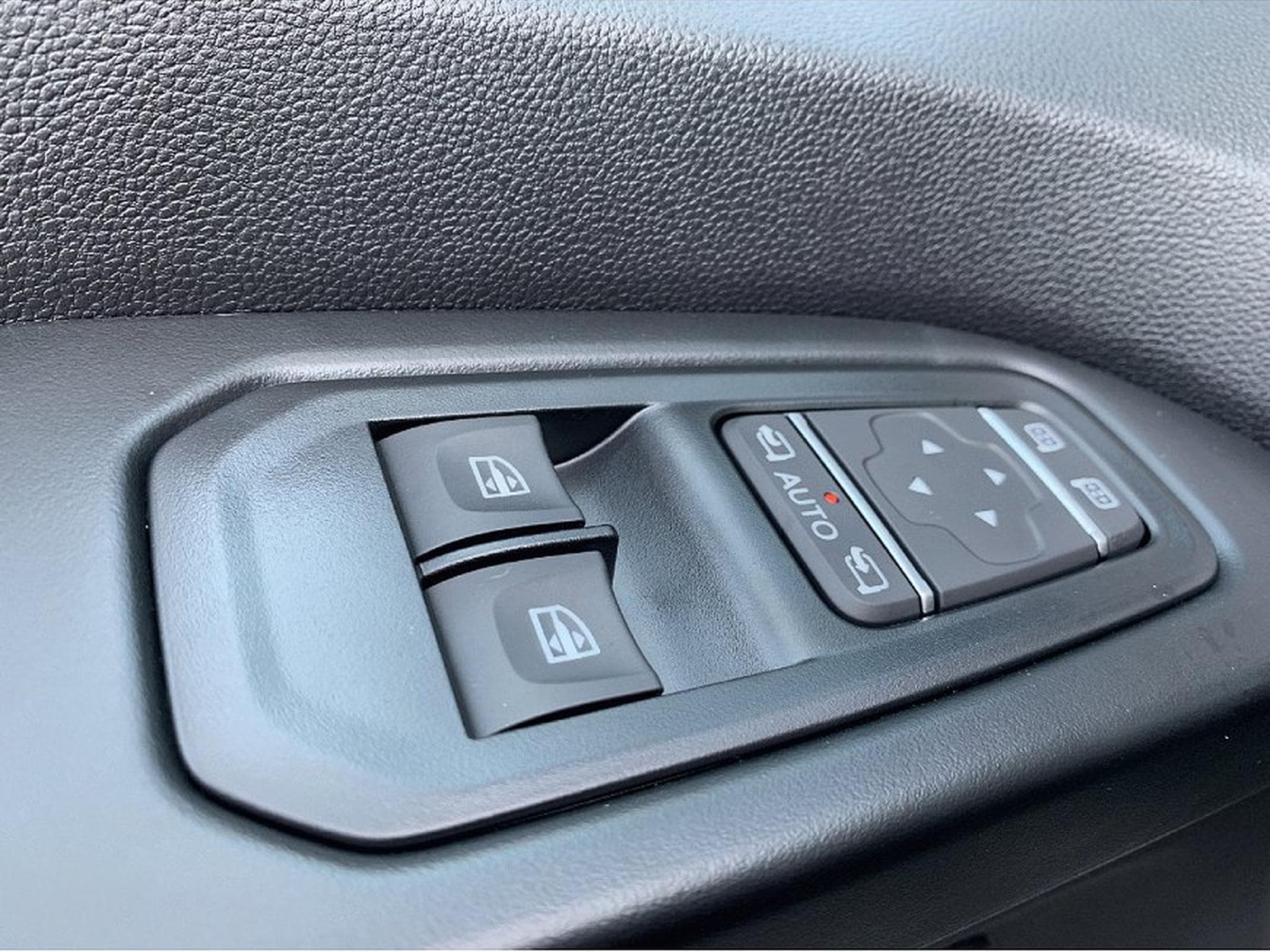 Renault Trafic (2026) - Foto 10