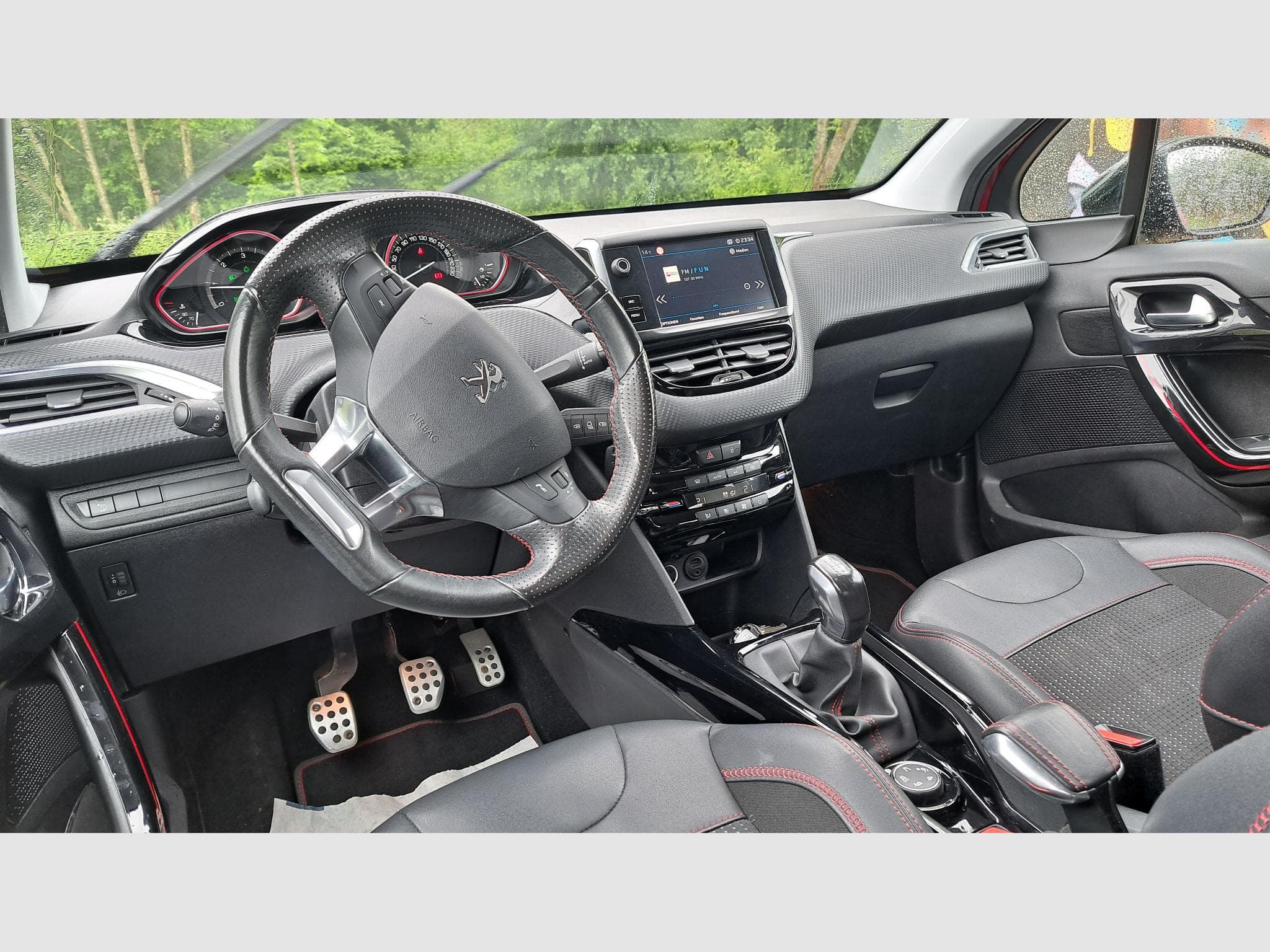 Peugeot 2008 1.6 e-HDI 100cv GT-Line (2018) - Foto 5