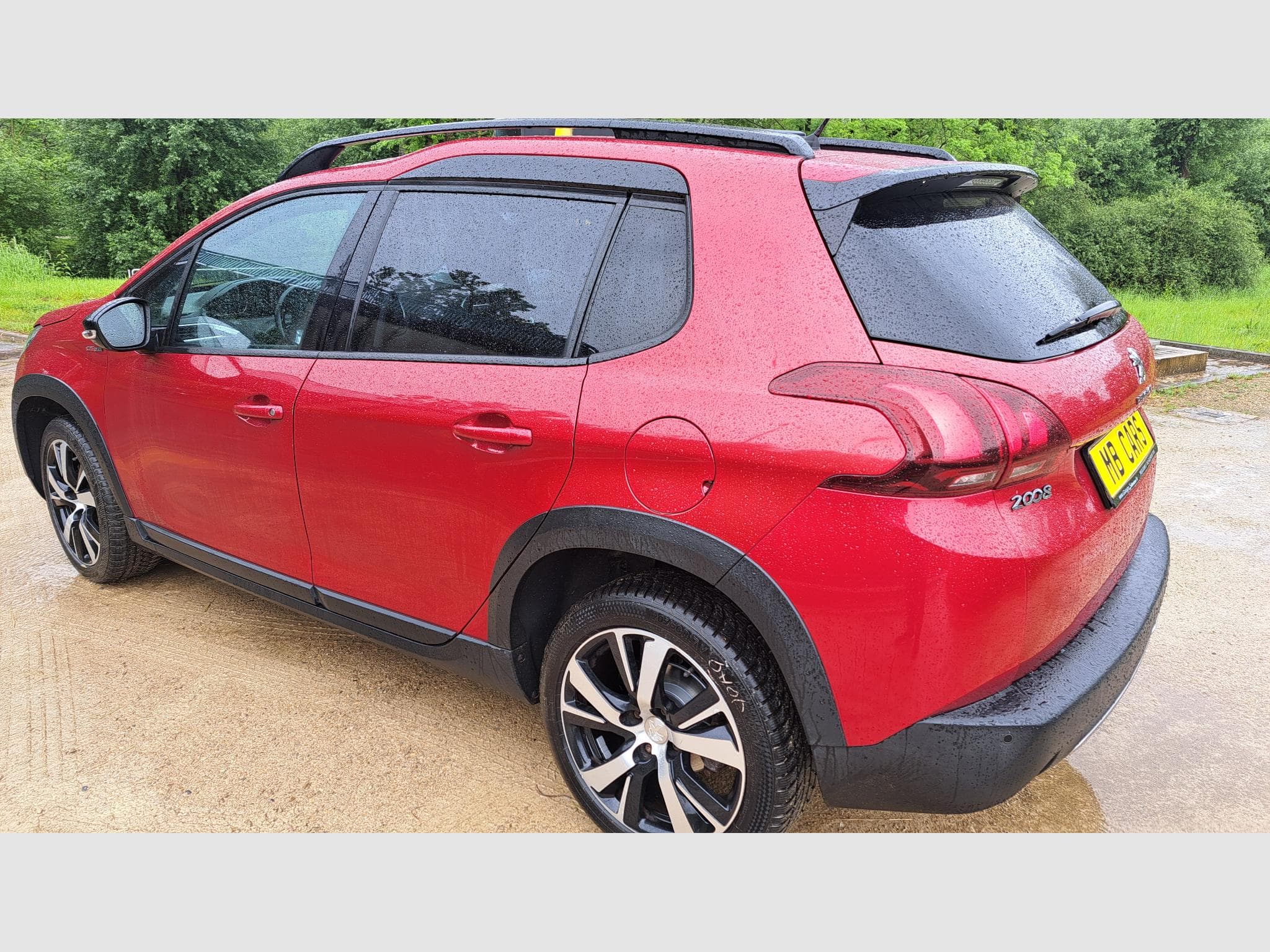 Peugeot 2008 1.6 e-HDI 100cv GT-Line (2018) - Foto 4