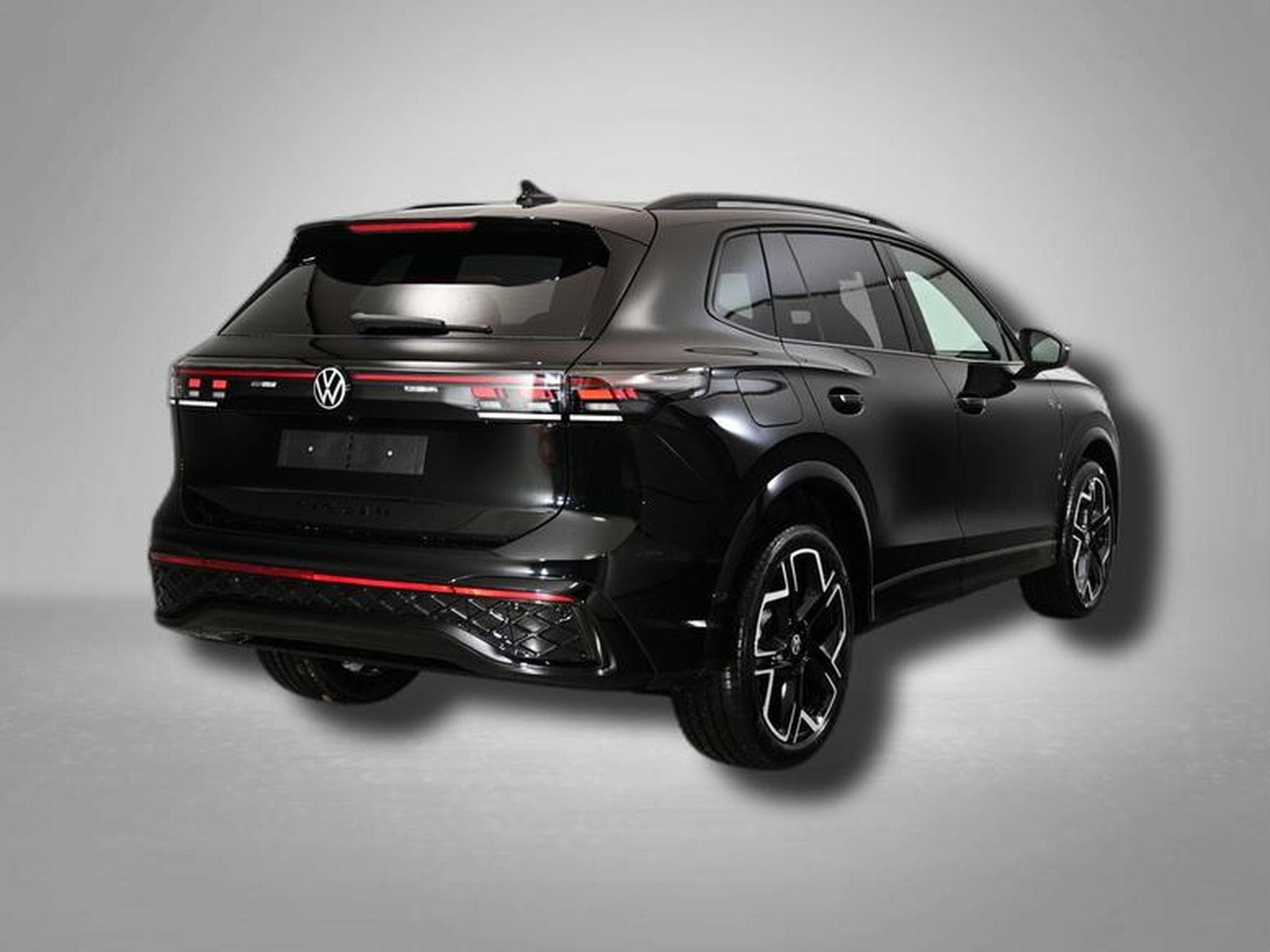 VW Tiguan R-Line 2.0 TSI OPF 4MOTION 7-Gang DSG (2025) - Photo 5