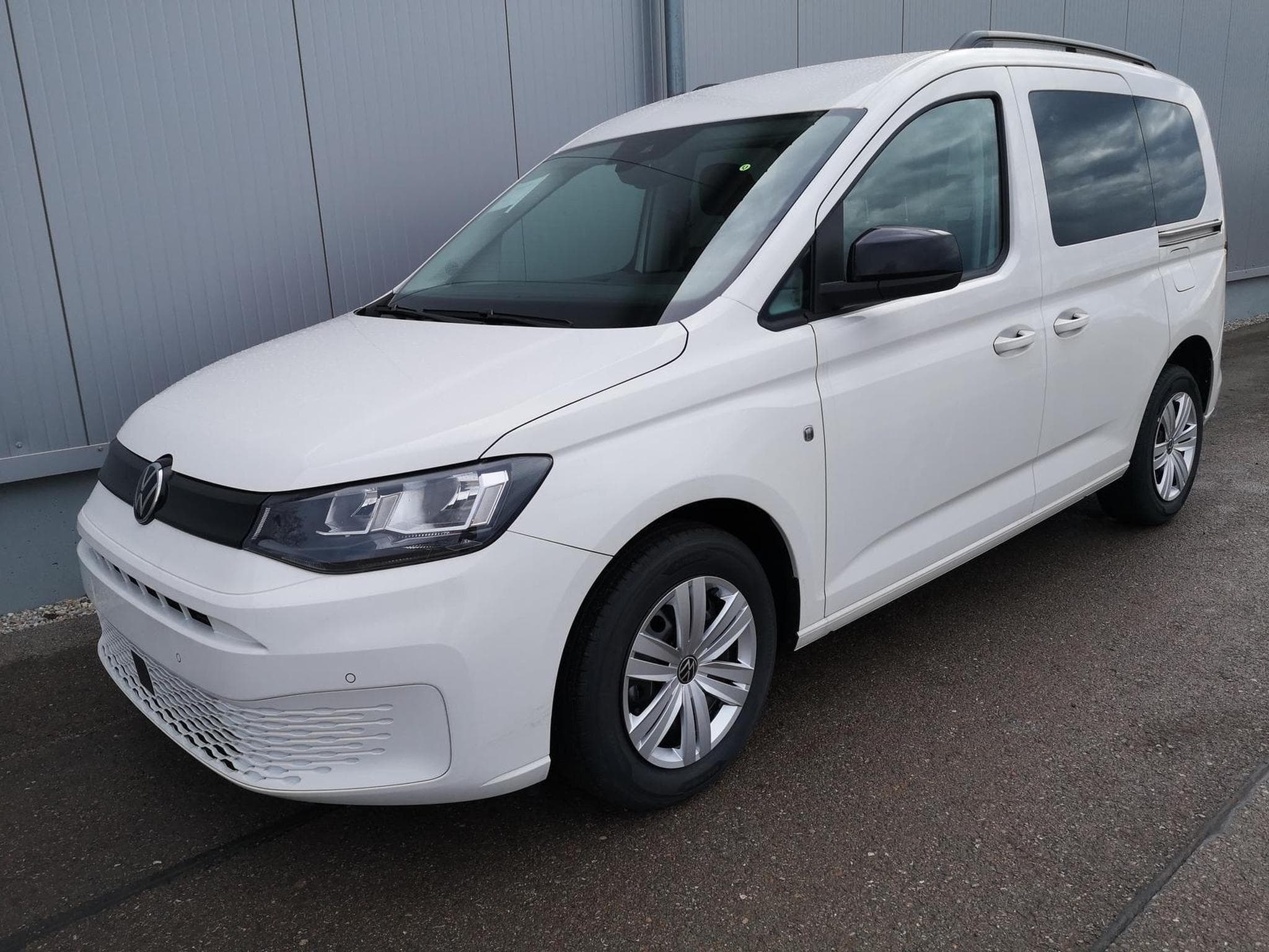 VW Caddy Family (2026) - Foto 1