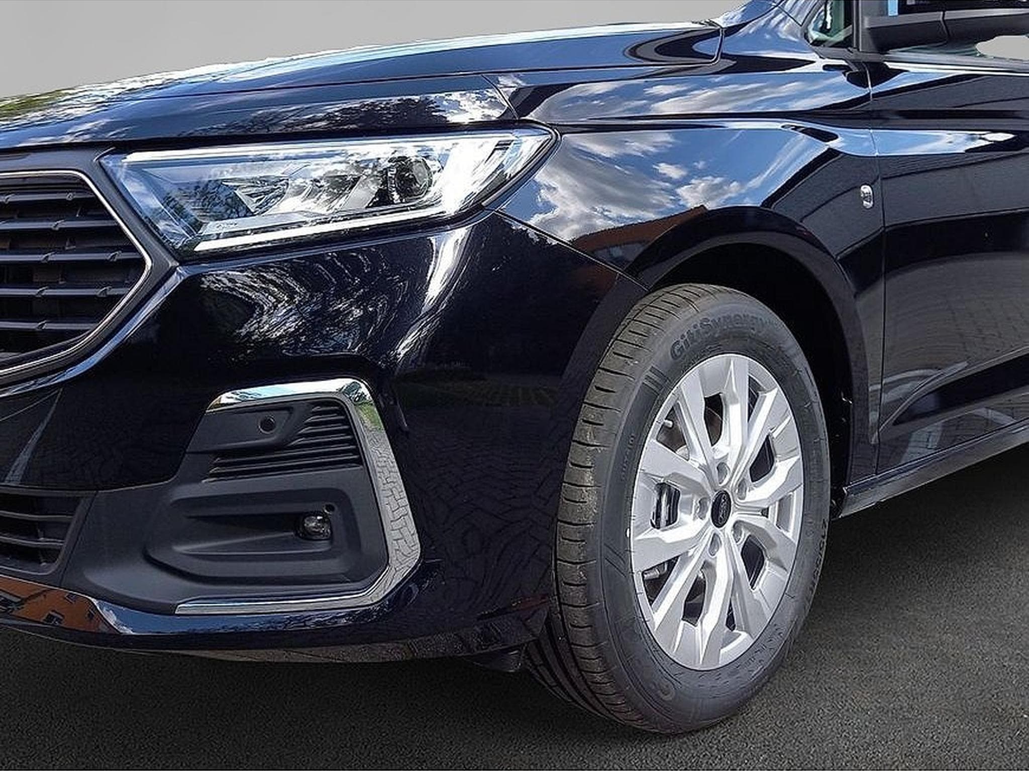 Ford Tourneo (2025) - Foto 4