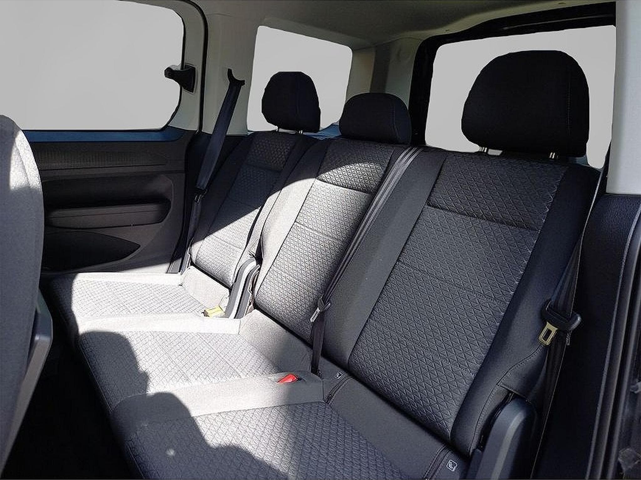 Ford Tourneo (2025) - Foto 6