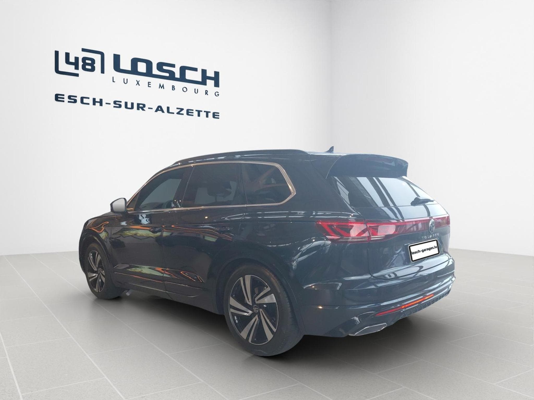 VW Touareg R-Line (1970) - Photo 4