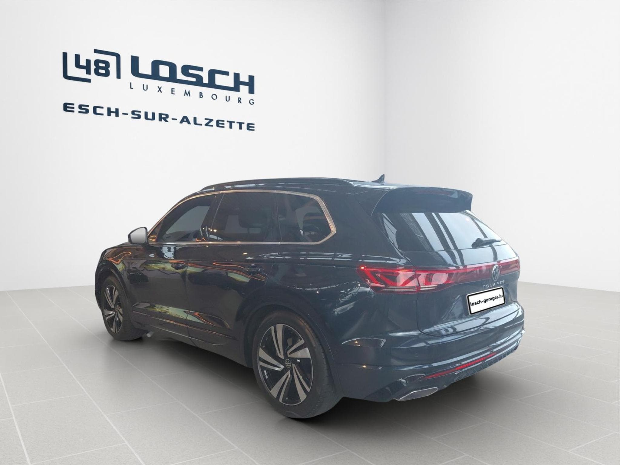 VW Touareg R-Line (1970) - Photo 6