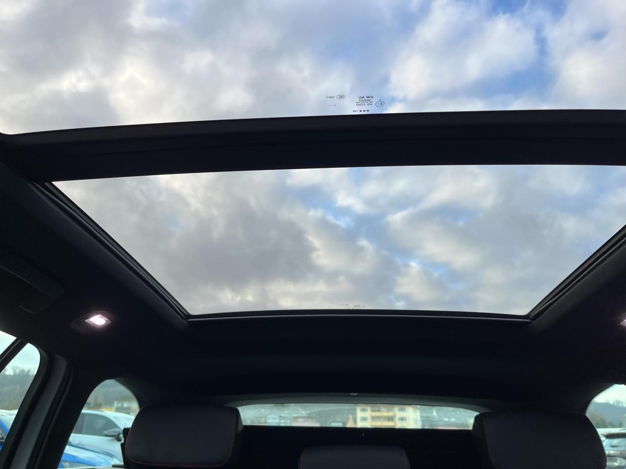 Skoda Octavia RS (2025) - Photo 11