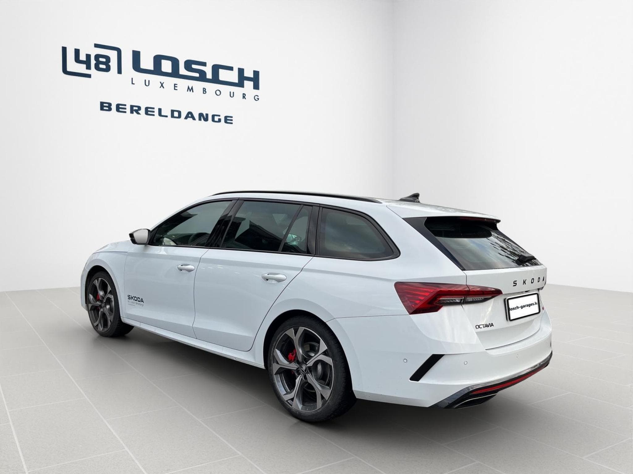 Skoda Octavia RS (2025) - Photo 4