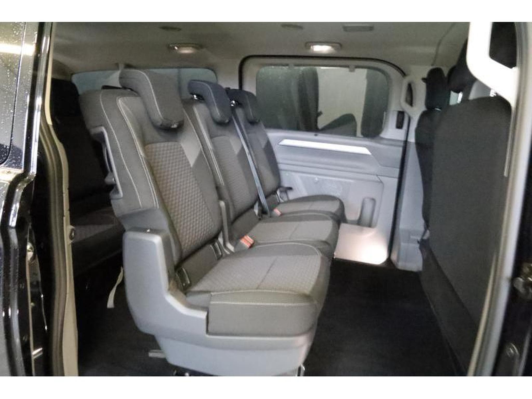 VW T7 STYLE LONG A8 (2025) - Foto 18