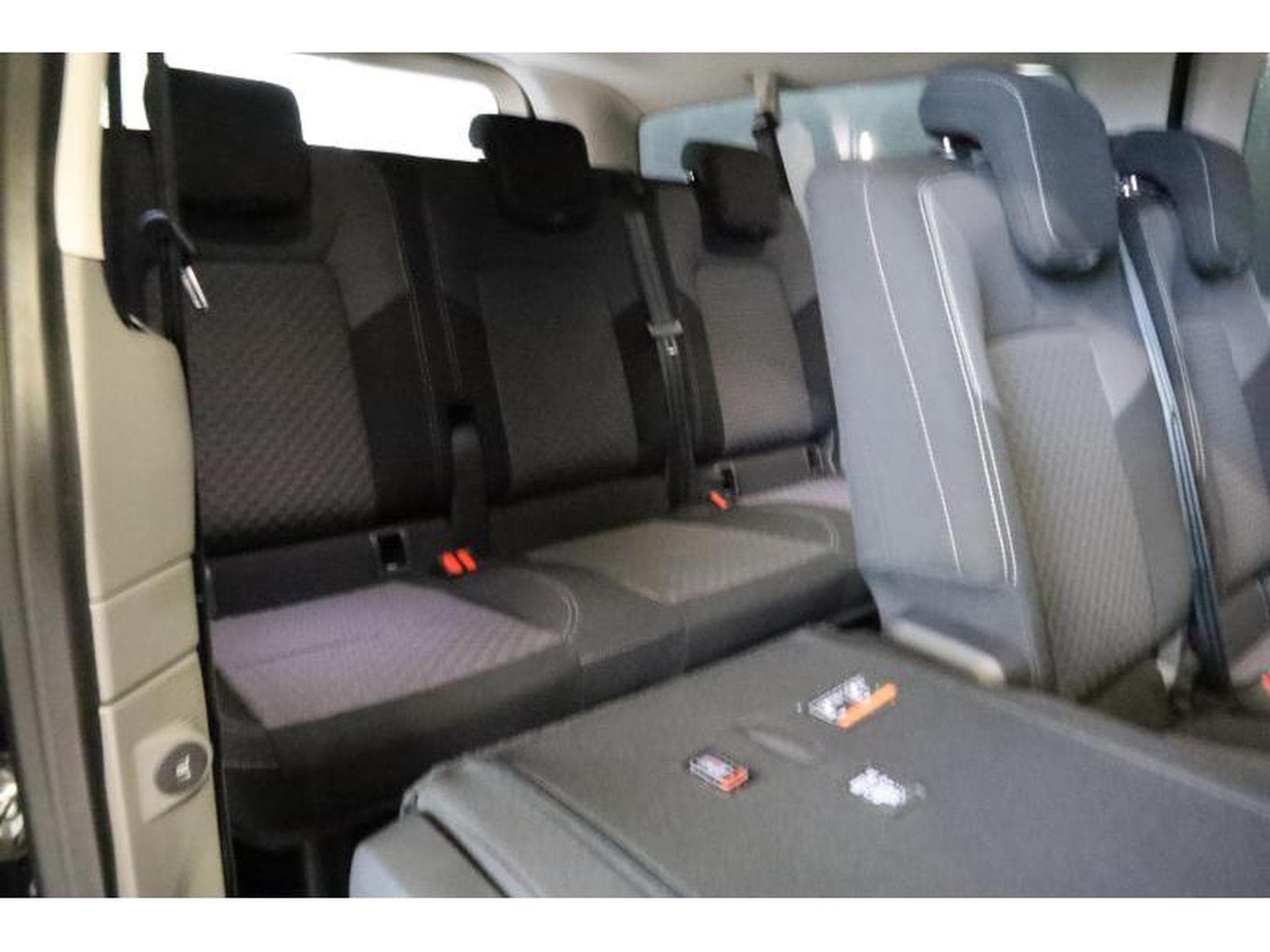 VW T7 STYLE LONG A8 (2025) - Foto 20