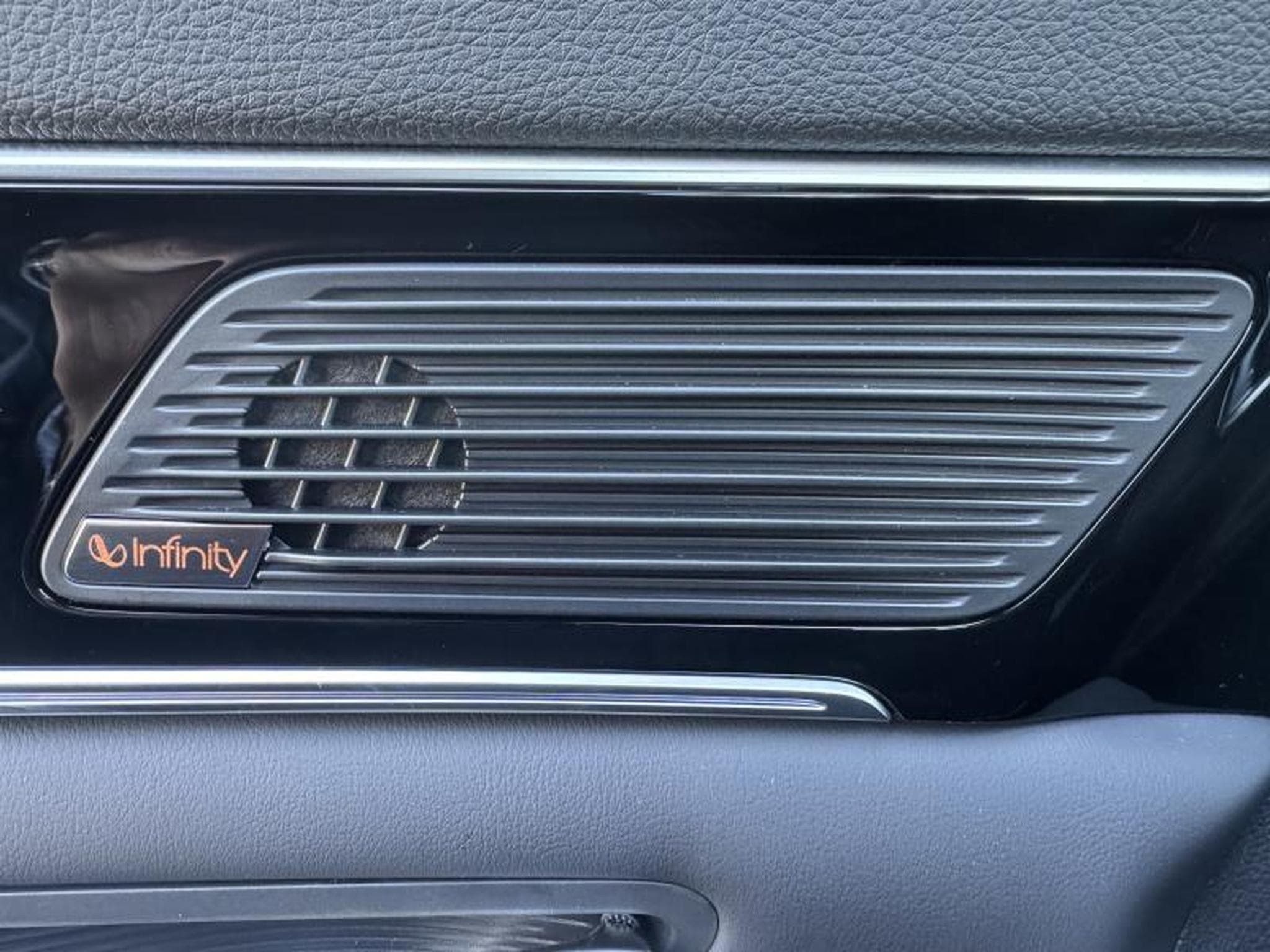 BYD SEAL BOOST (2025) - Photo 24