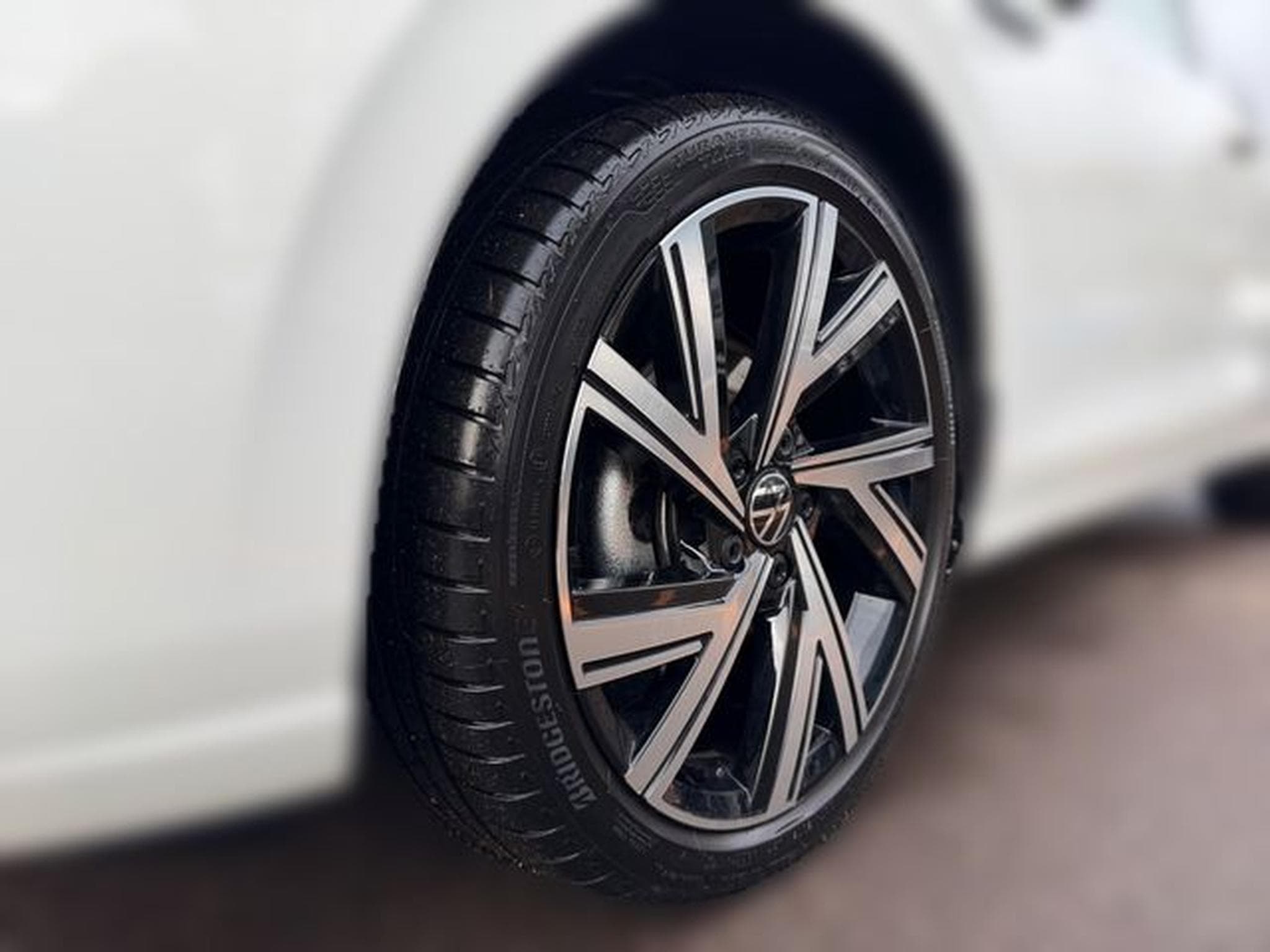 VW Golf Golf VIII Lim. Style eTSI (2023) - Foto 5