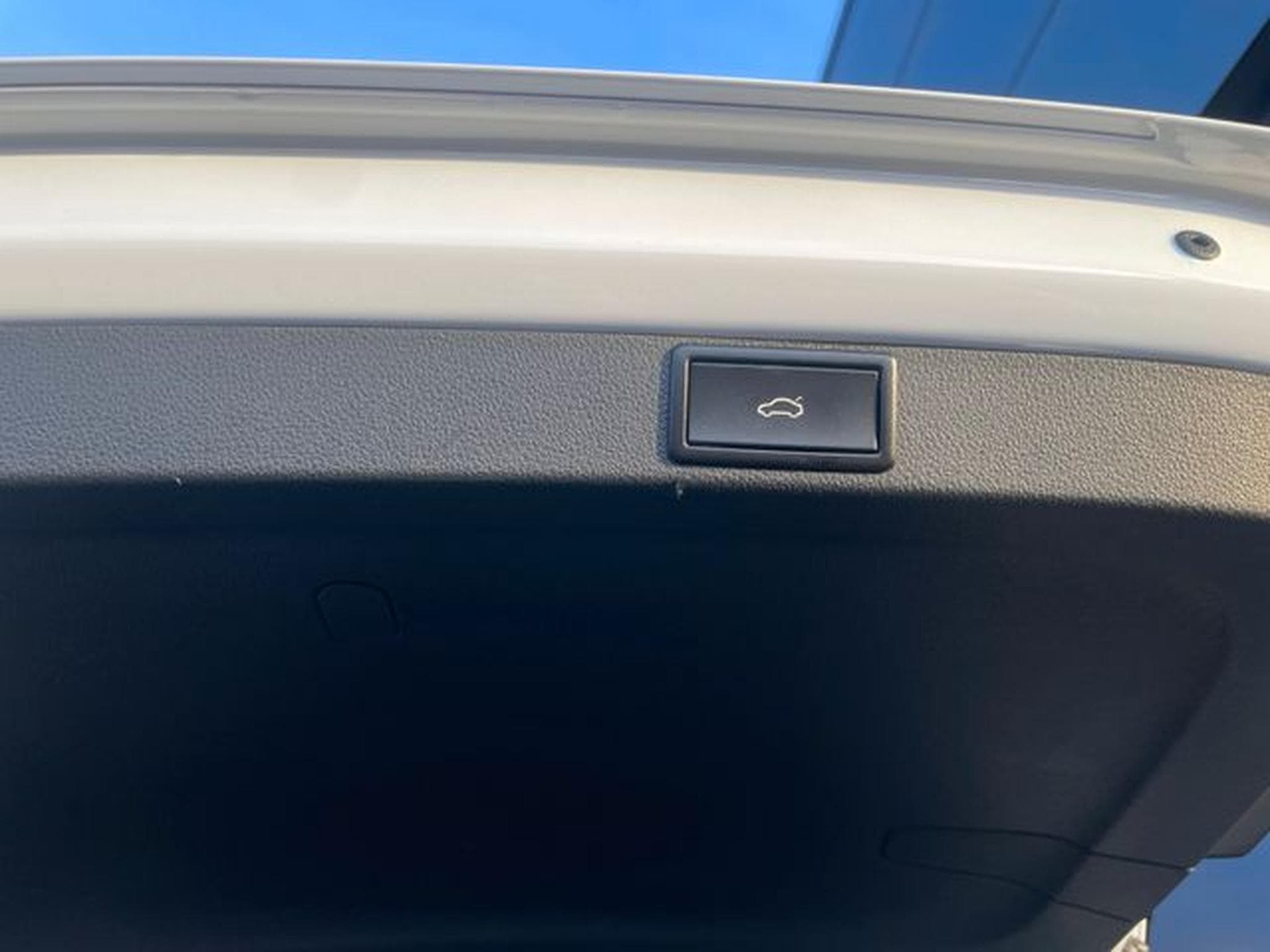 Skoda Octavia Octavia 2,0TSi Combi RS Pano Matrix AHK Columbus (2021) - Photo 12