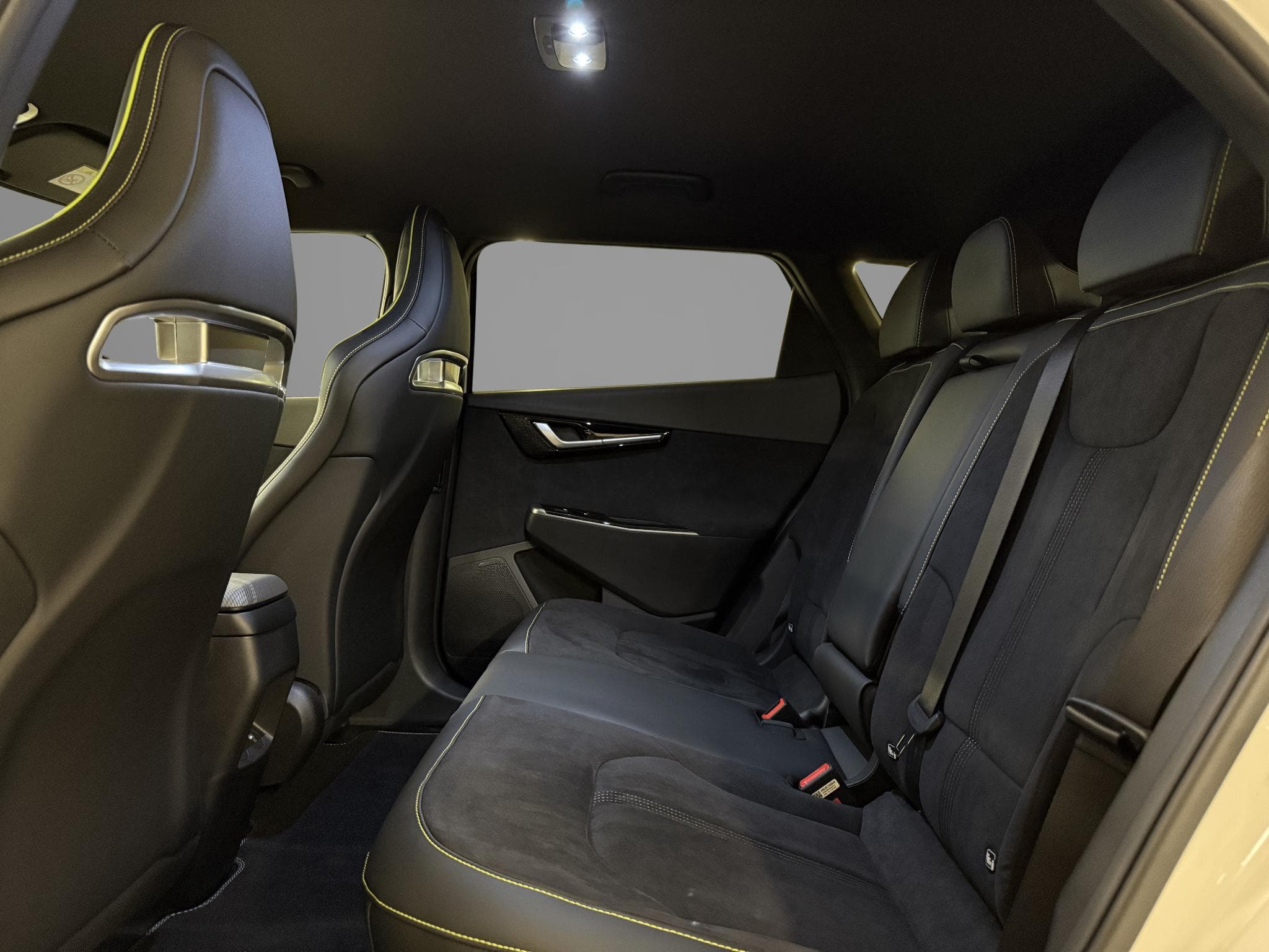 Kia EV6 GT 77,4 kWh AWD (2024) - Photo 10