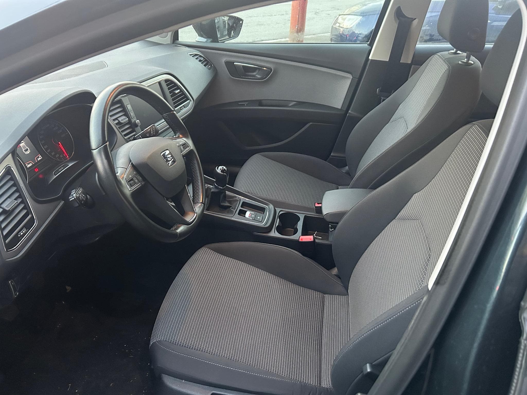 Seat Leon Seat Leon 1.5 TSi Style (2018) - Foto 6