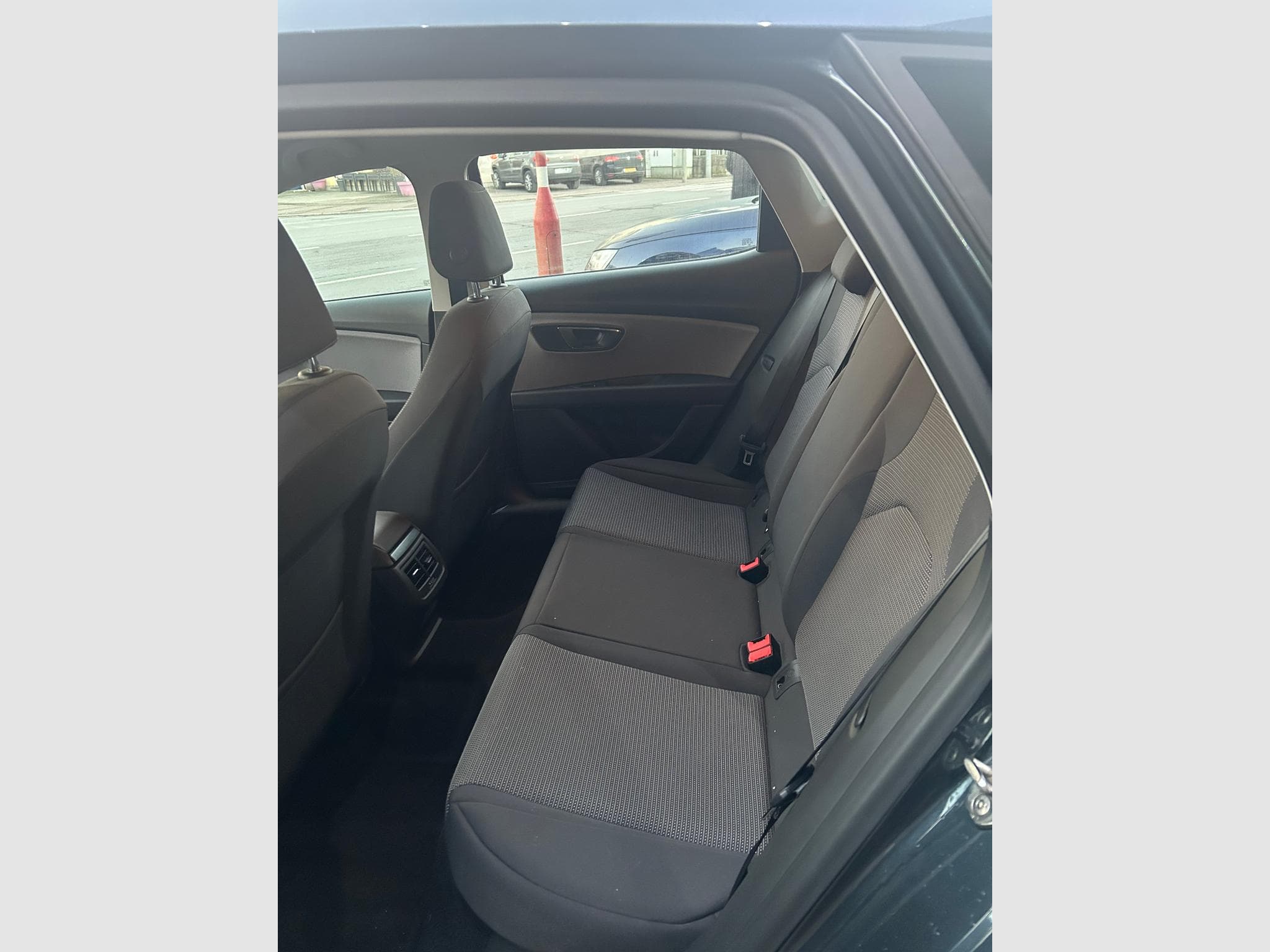 Seat Leon Seat Leon 1.5 TSi Style (2018) - Foto 10