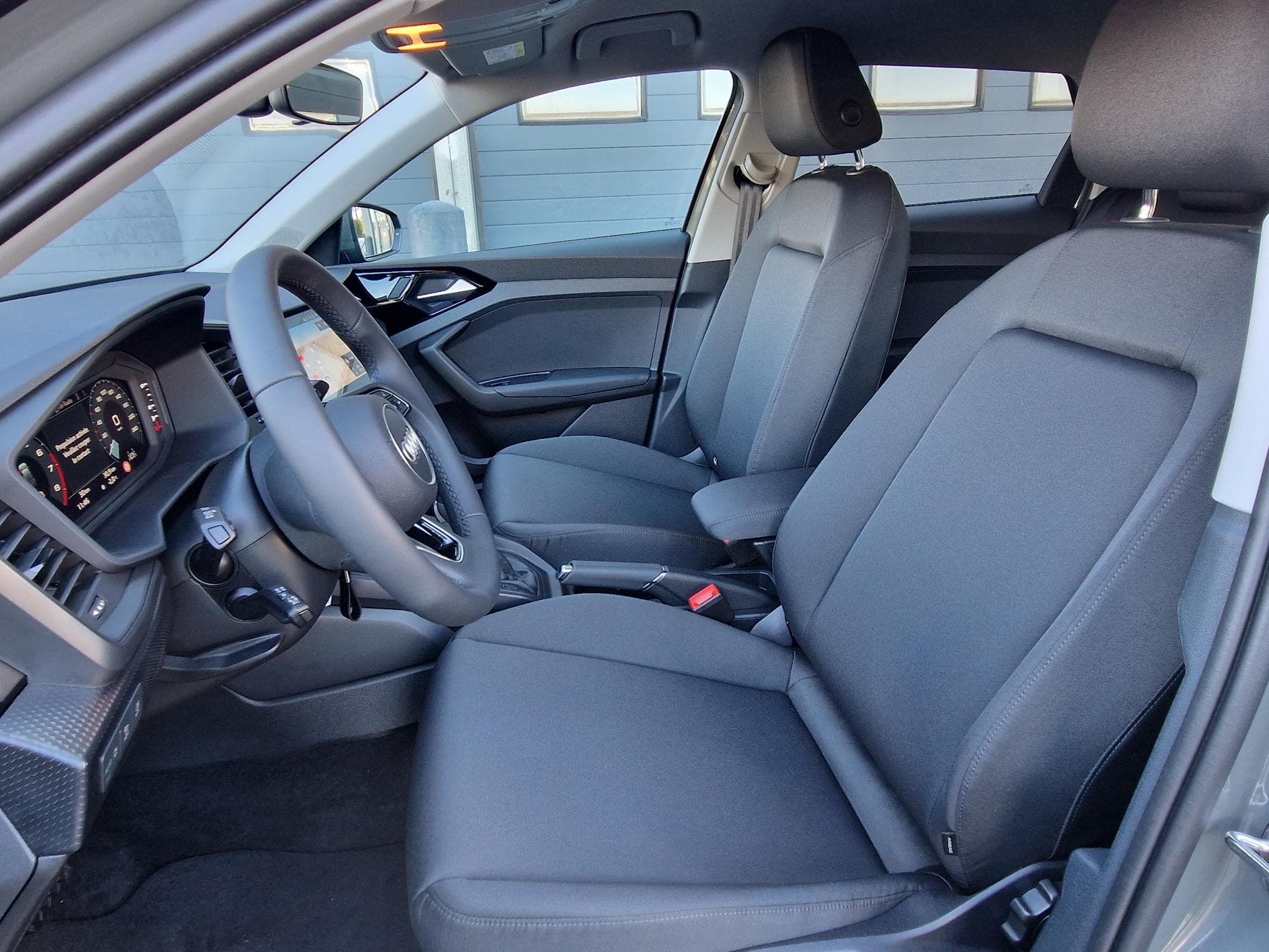 Audi A1 Sportback S-Line 30 TFSI S-Tronic (2025) - Photo 7