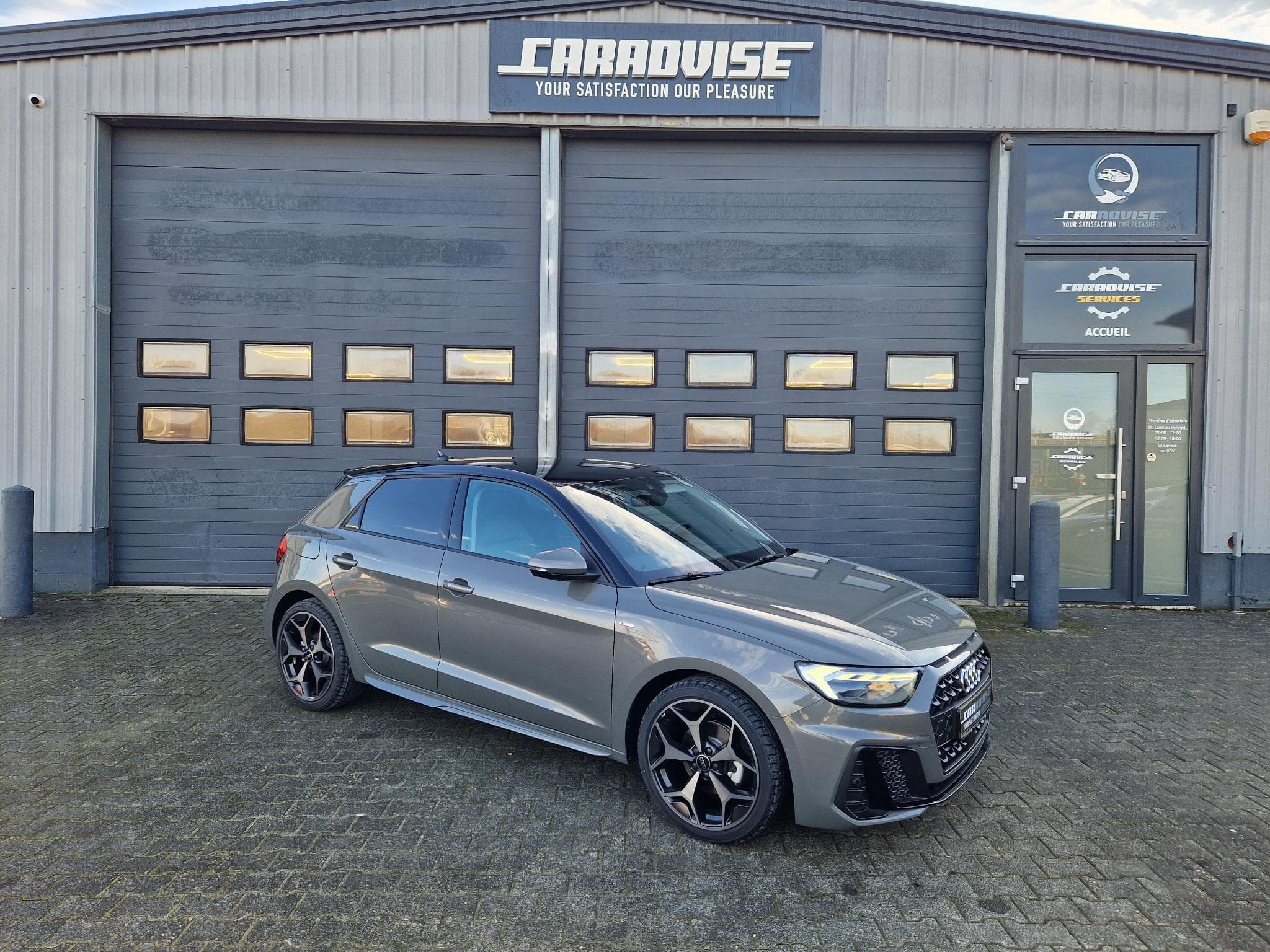 Audi A1 Sportback S-Line 30 TFSI S-Tronic (2025) - Photo 3