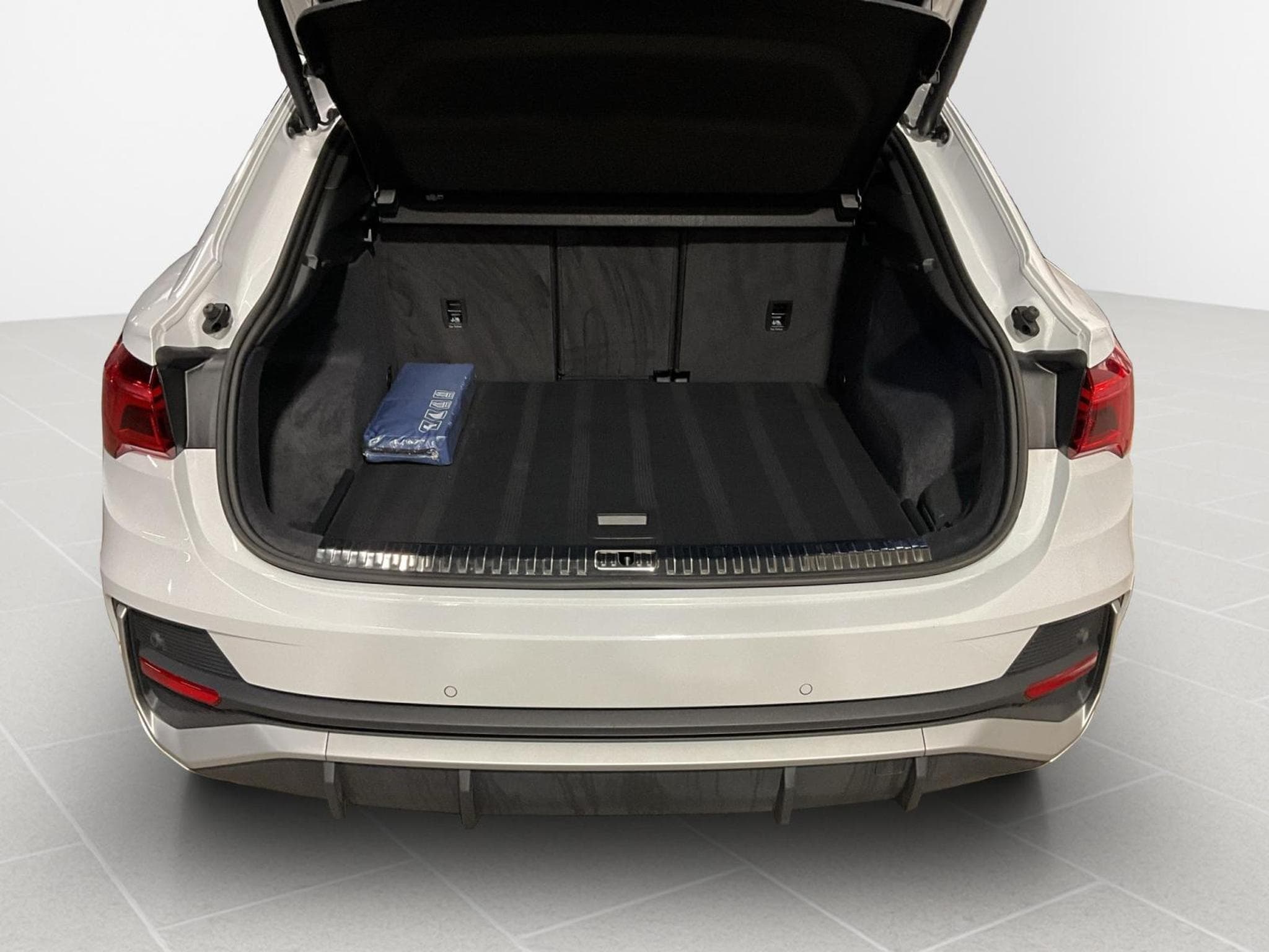 Audi Q3 SB+S-Line+40TDI+Quattro+S-Tronic (2024) - Foto 16