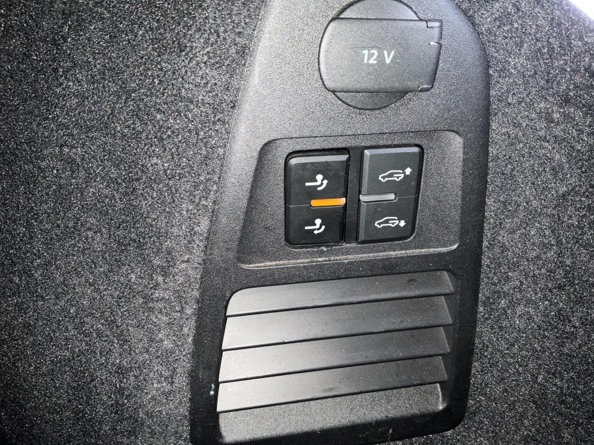 VW Touareg R-Line+V6+Aut.+Black-Style+4M+Pano (2024) - Foto 20