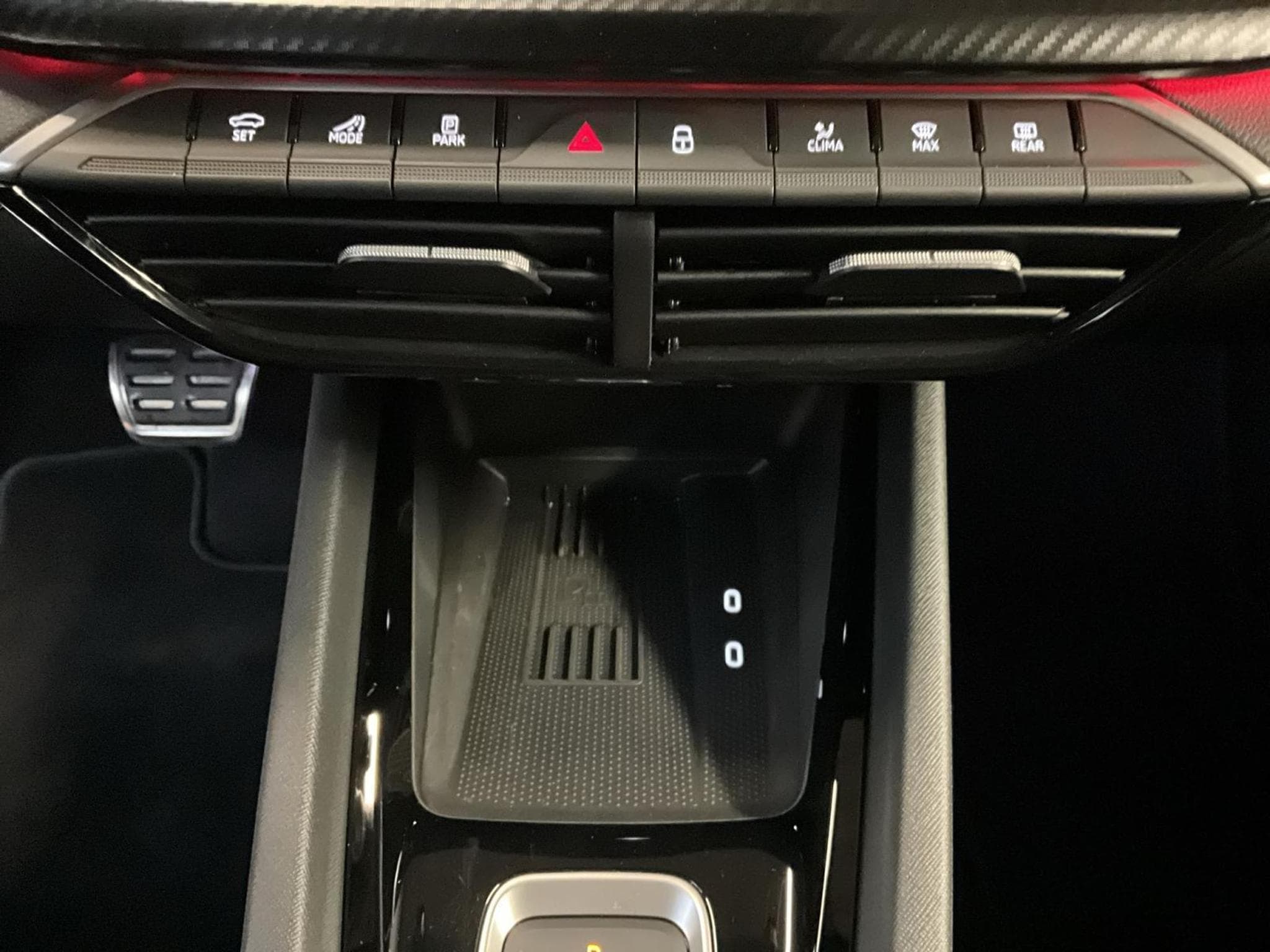 Skoda Octavia RS+DSG+LED+NAVI+Digi+ (2024) - Foto 21