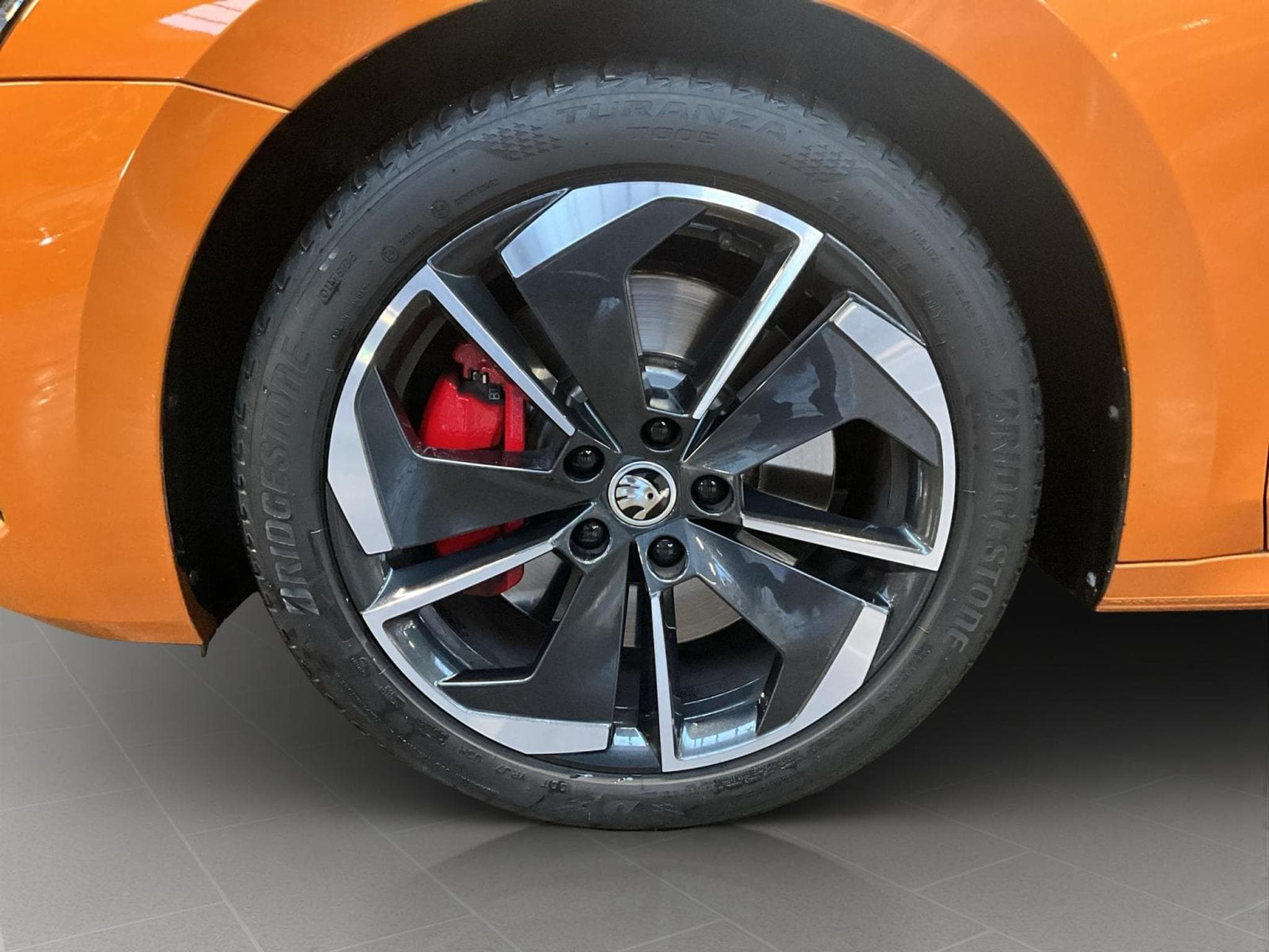 Skoda Octavia RS+DSG+LED+NAVI+Digi+ (2024) - Foto 8