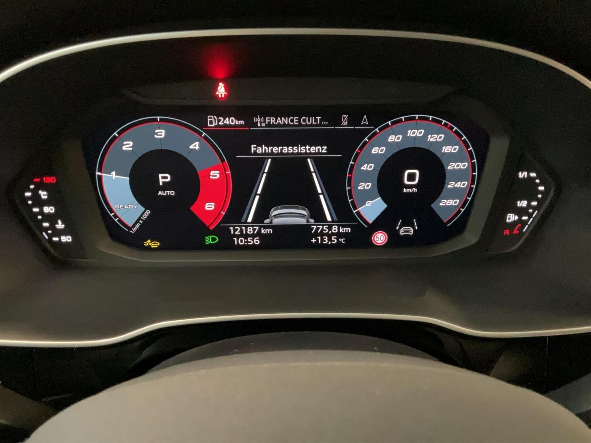 Audi Q3 SB+S-line+35TDI+S-Tronic+LED (2025) - Foto 11