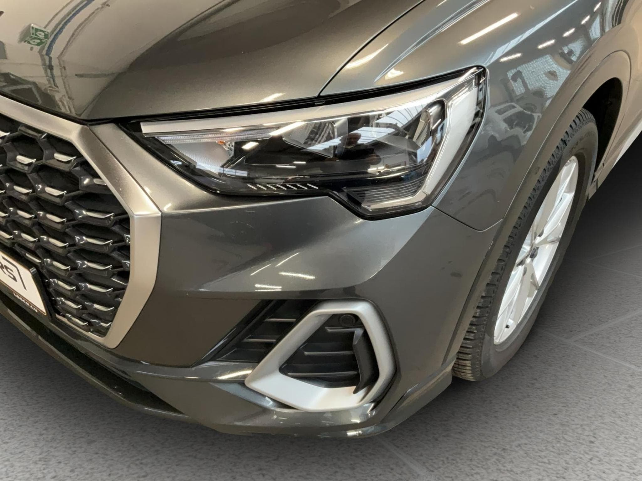 Audi Q3 SB+S-line+35TDI+S-Tronic+LED (2025) - Foto 17