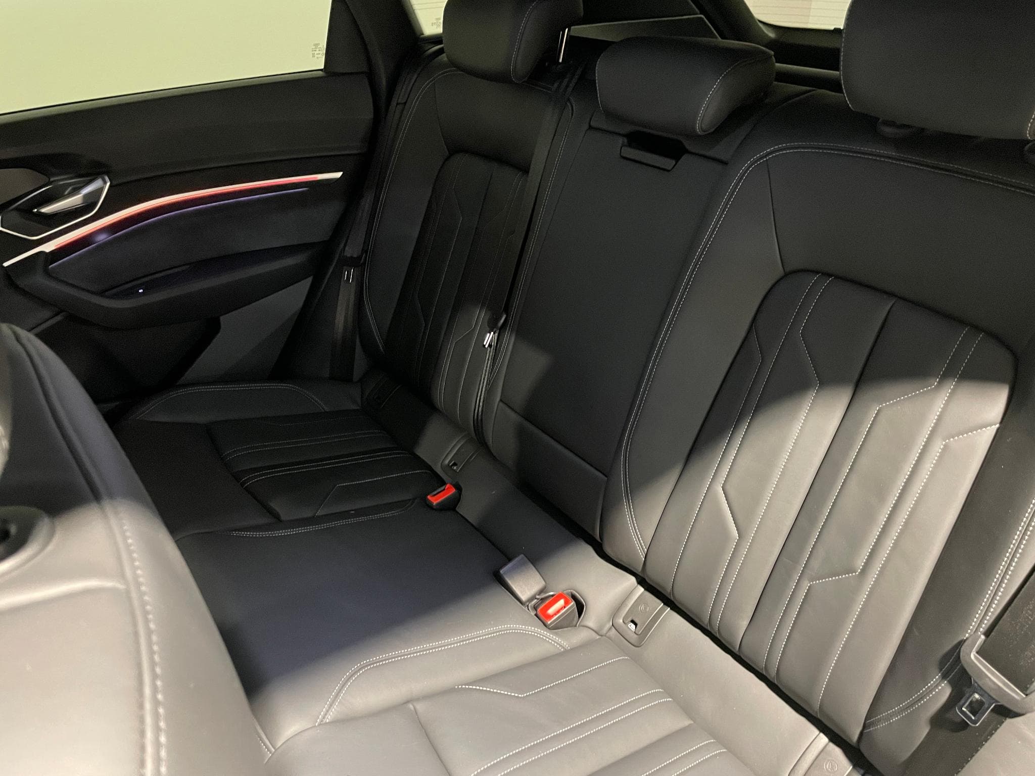 Audi e-tron e-tron 55 S-Line Quattro 300 kW 408cv (2024) - Foto 14