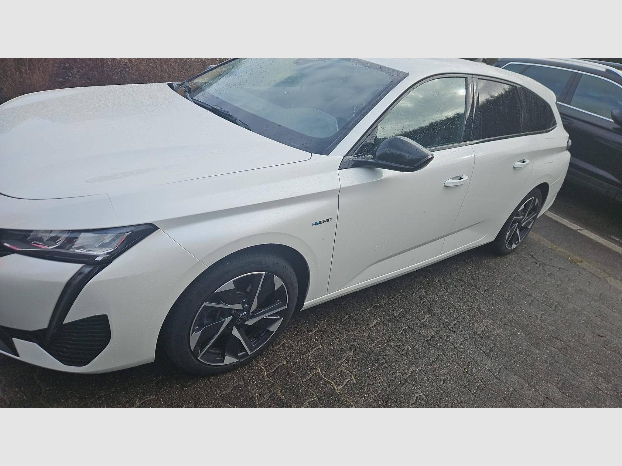 Peugeot 308 1.6 PHEV ALLURE 150CV b.a. (2023) - Photo 2