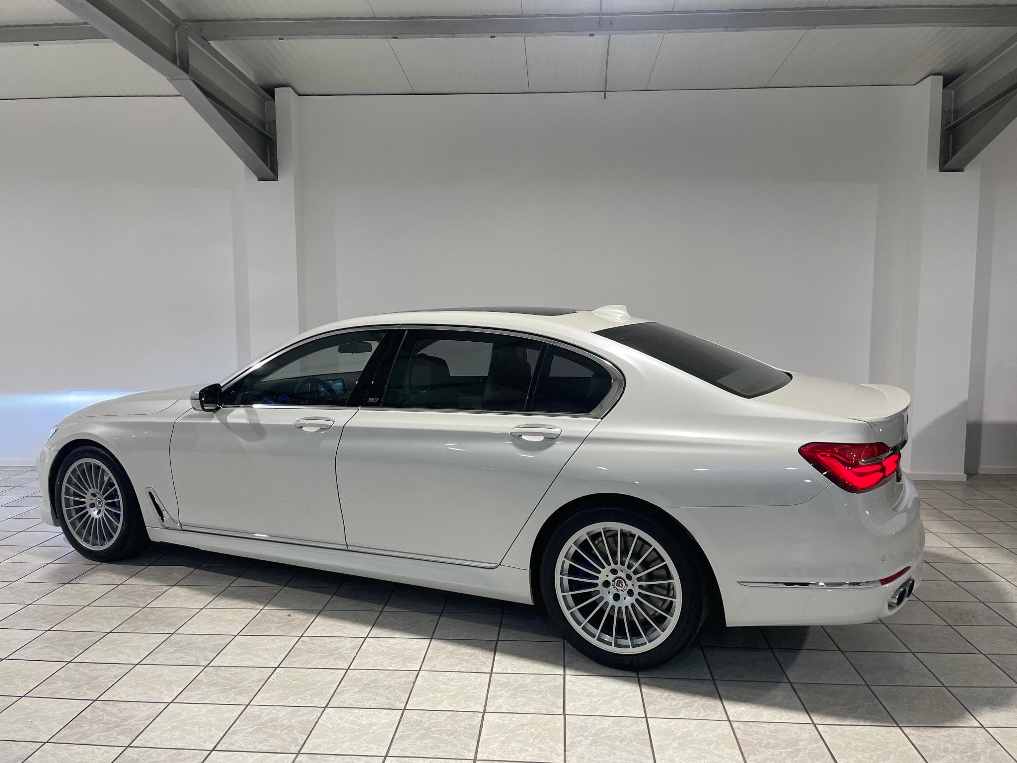 Alpina B7 Bi-turbo 608cv (2017) - Foto 15