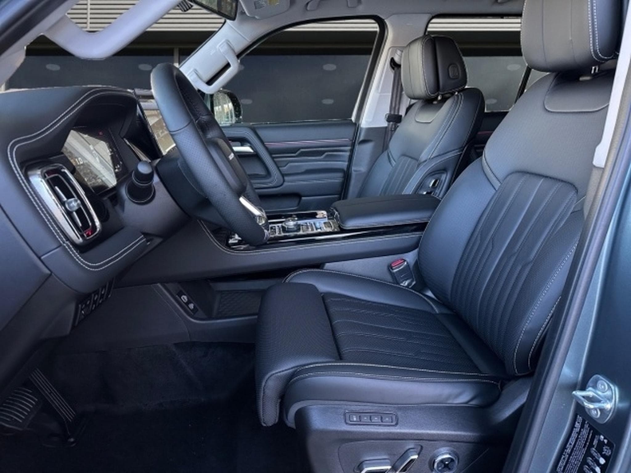 Baic BJ60 8xLager AWD Hybrid 7-Sitze 3t AHL (2025) - Photo 7