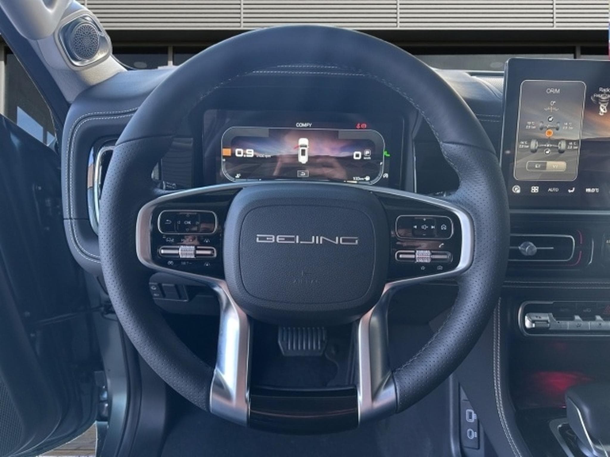 Baic BJ60 8xLager AWD Hybrid 7-Sitze 3t AHL (2025) - Photo 9