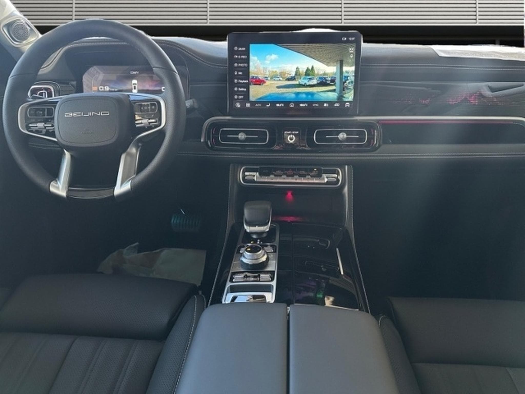 Baic BJ60 8xLager AWD Hybrid 7-Sitze 3t AHL (2025) - Photo 8