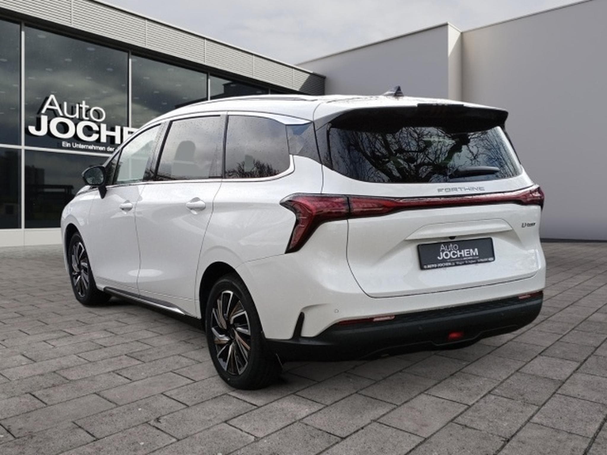 Forthing U-Tour 15xLager 7-Sitze heiz/kühl Automatik Panorama (2025) - Photo 7