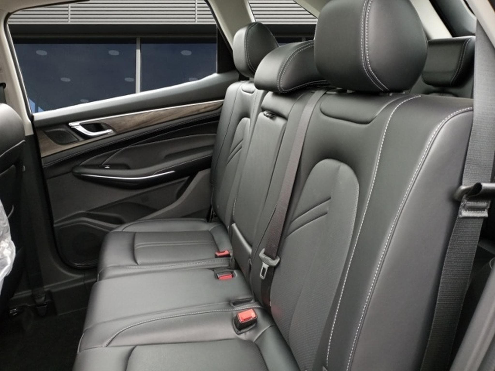 DFSK FENGON 600 5x Vorführwagen 7-Sitzer Automatik Vollausstattung (2025) - Photo 11