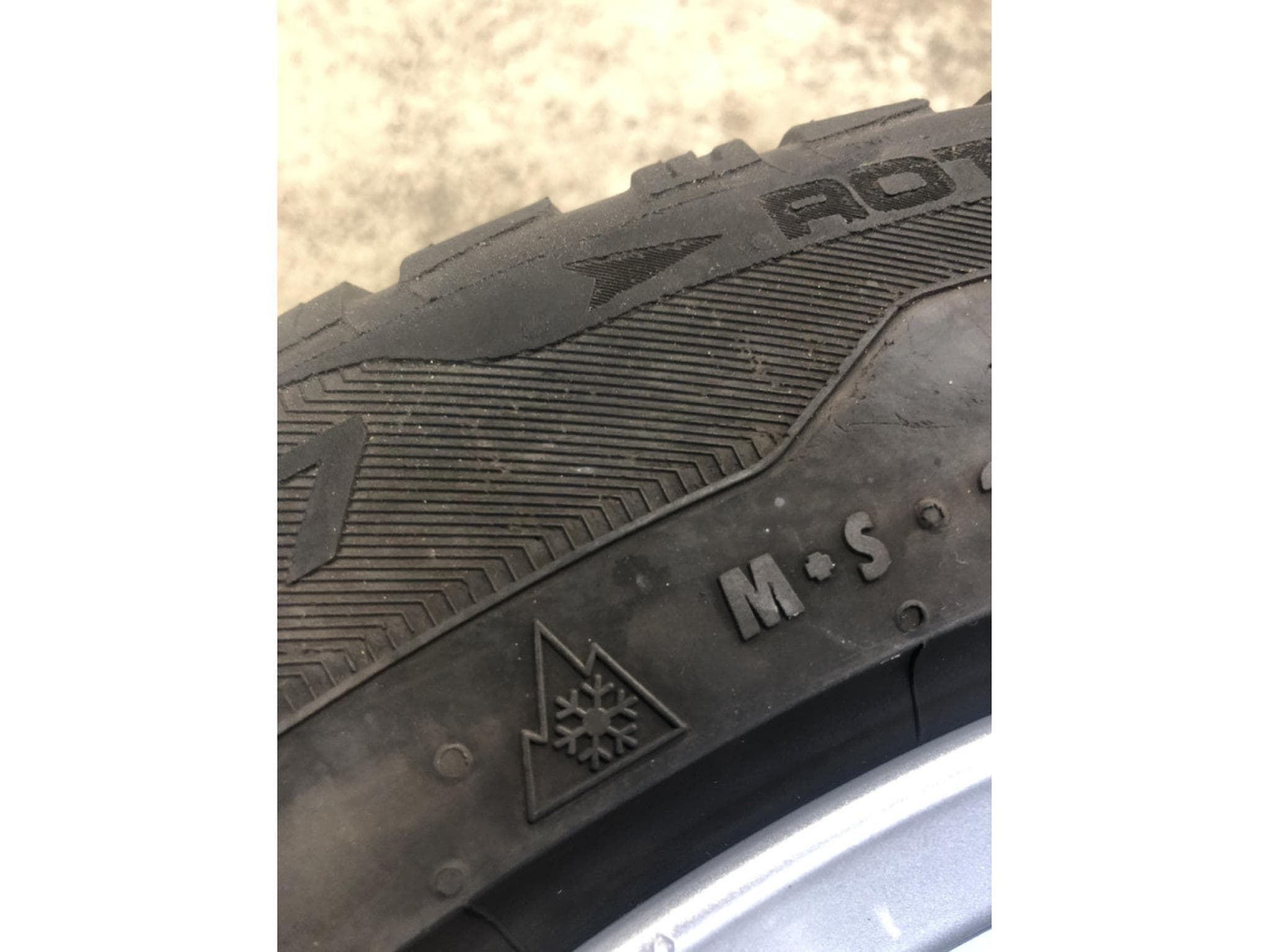 Jantes alu + Pneus h – 17" - Photo 5