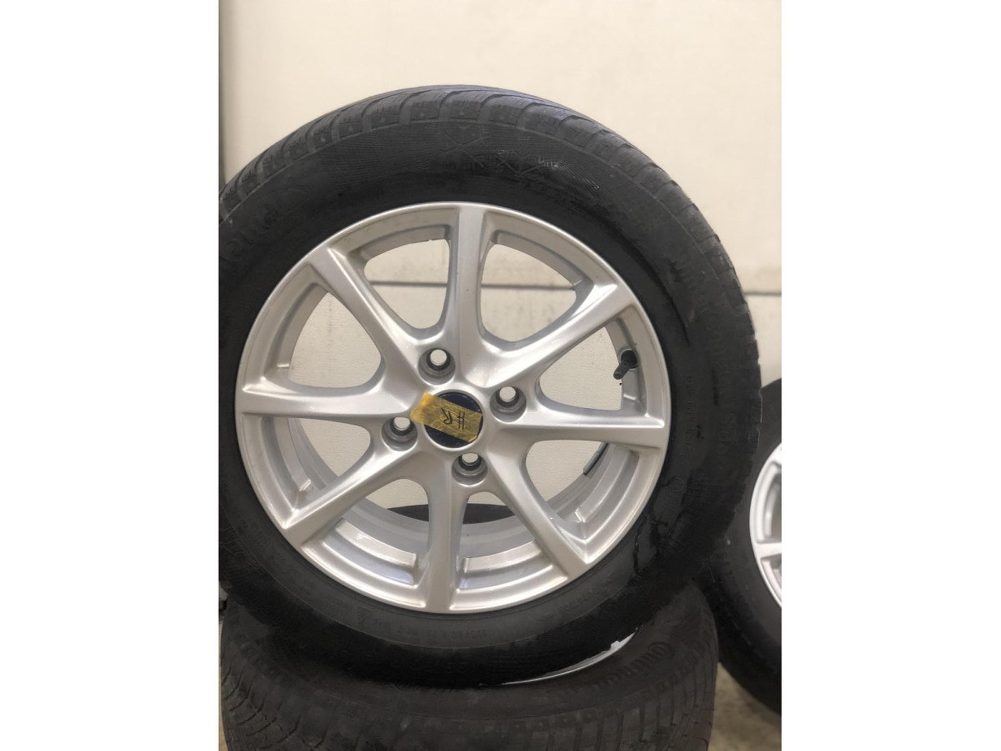 Jantes alu + Pneus h – 15" - Photo 2