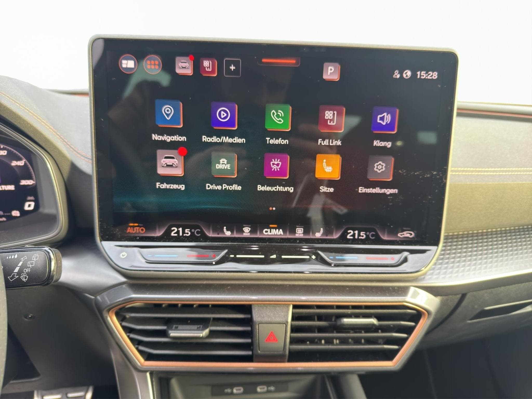 Cupra Leon Sportstourer MHEV (2025) - Foto 13