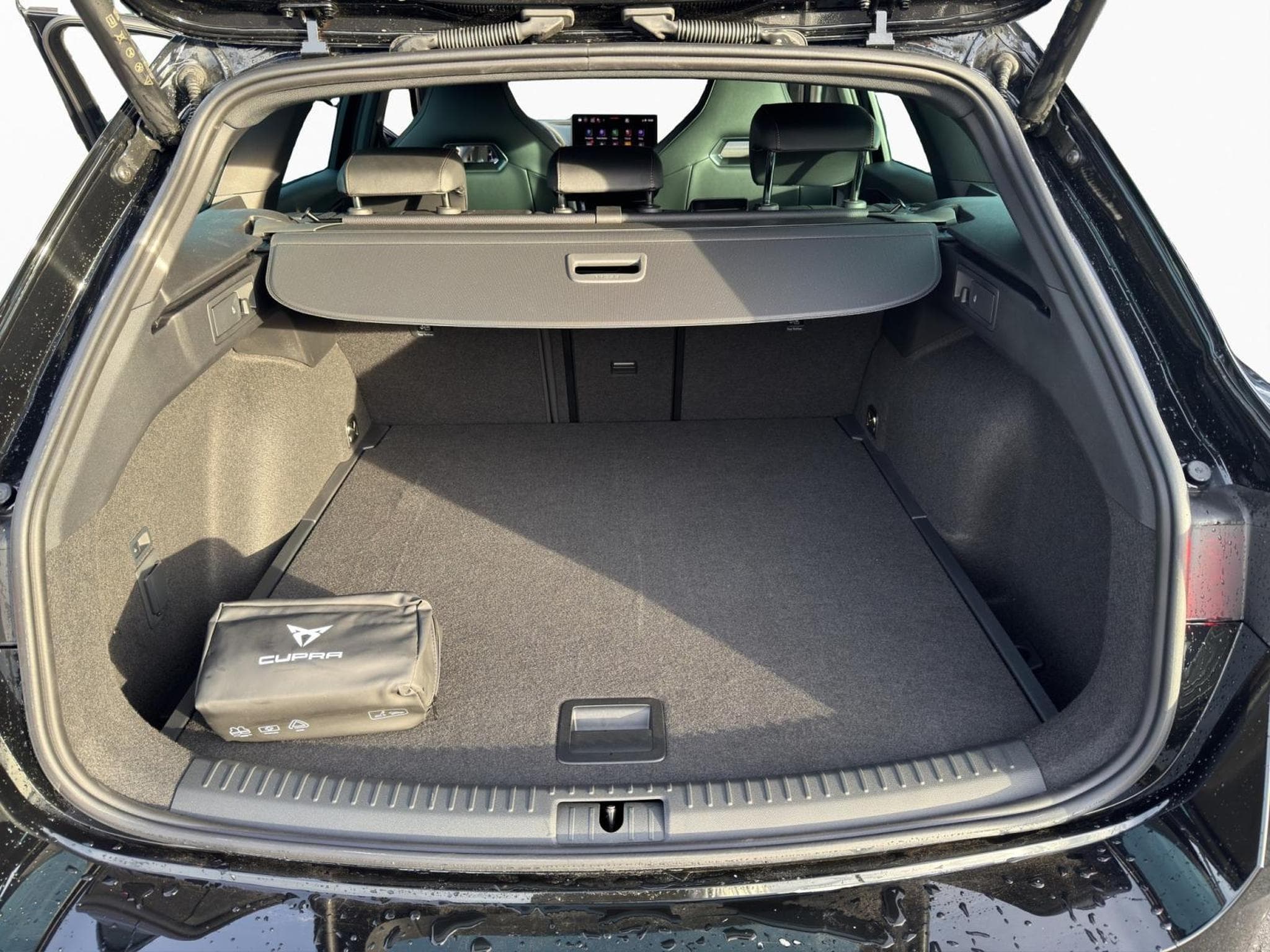 Cupra Leon Sportstourer MHEV (2025) - Foto 14