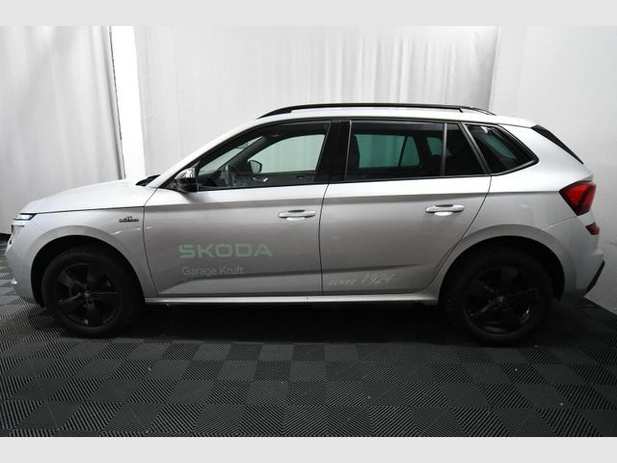 Skoda Kamiq Kamiq Monte Carlo, Navi, schw. AHK, Pano., R.Vie (2025) - Foto 2