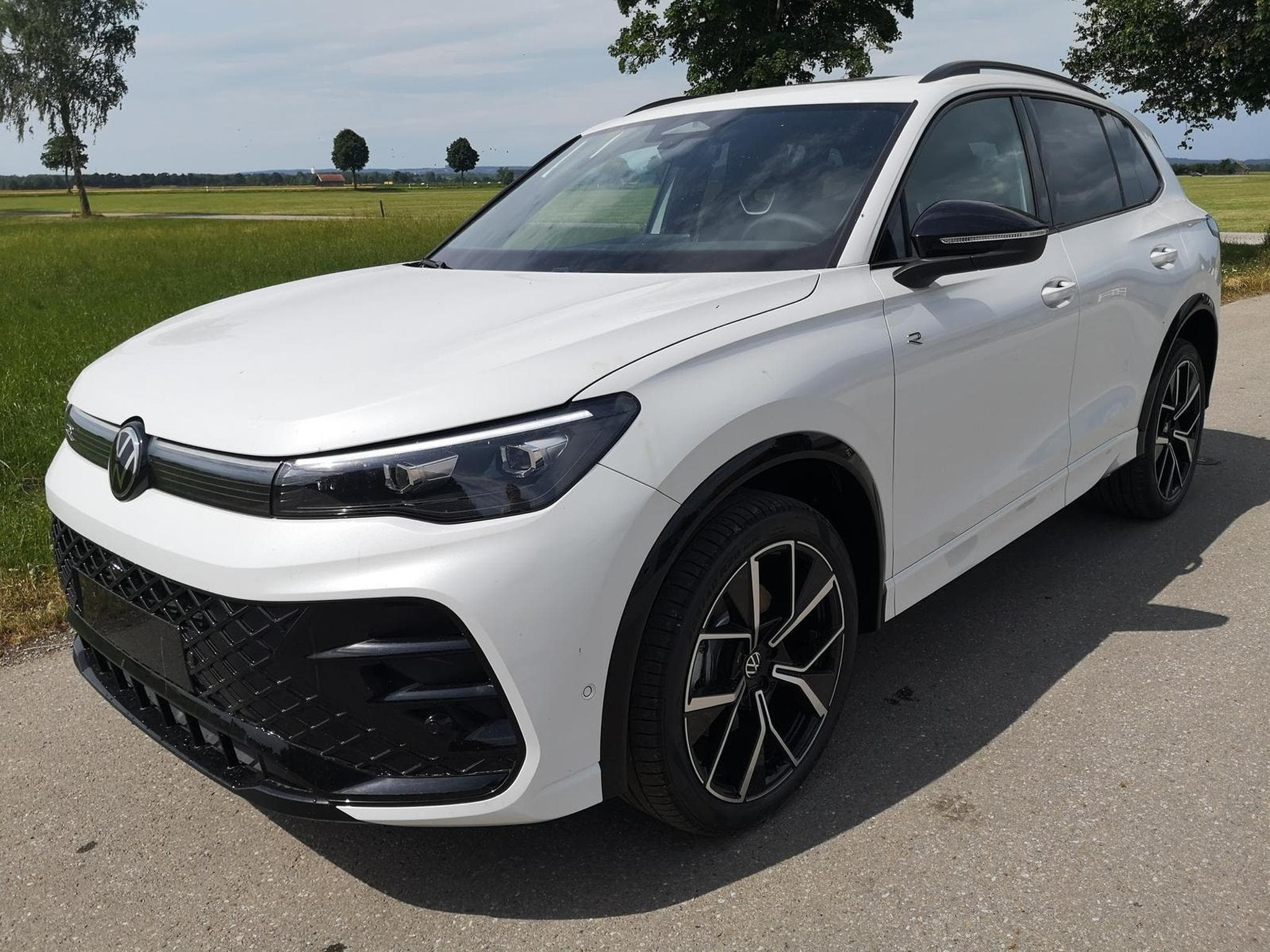 VW Tiguan 2.0 TDI 142 kW 4Motion R-Line (2025) - Foto 1