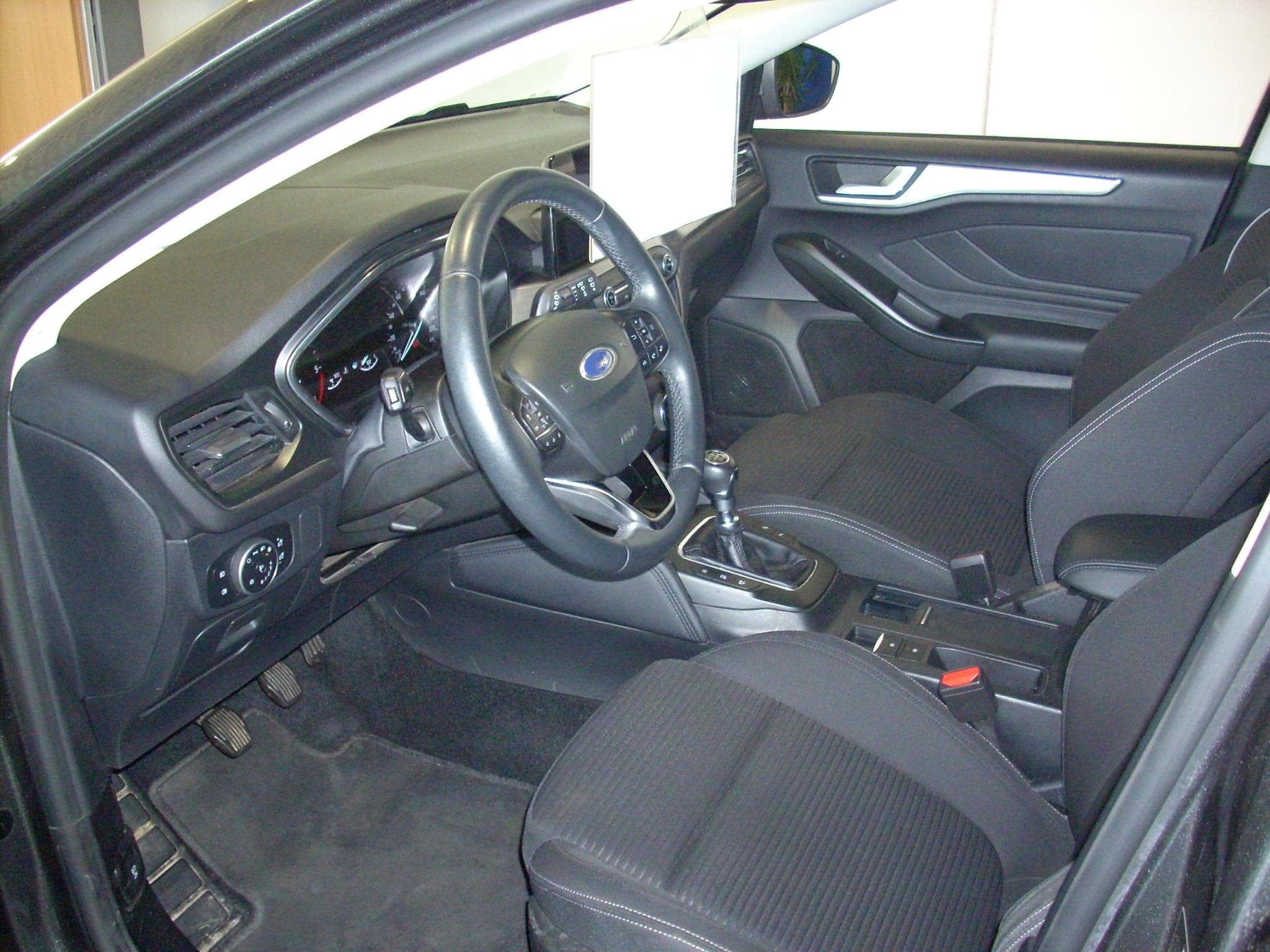 Ford Focus TITANIUM (2021) - Photo 3