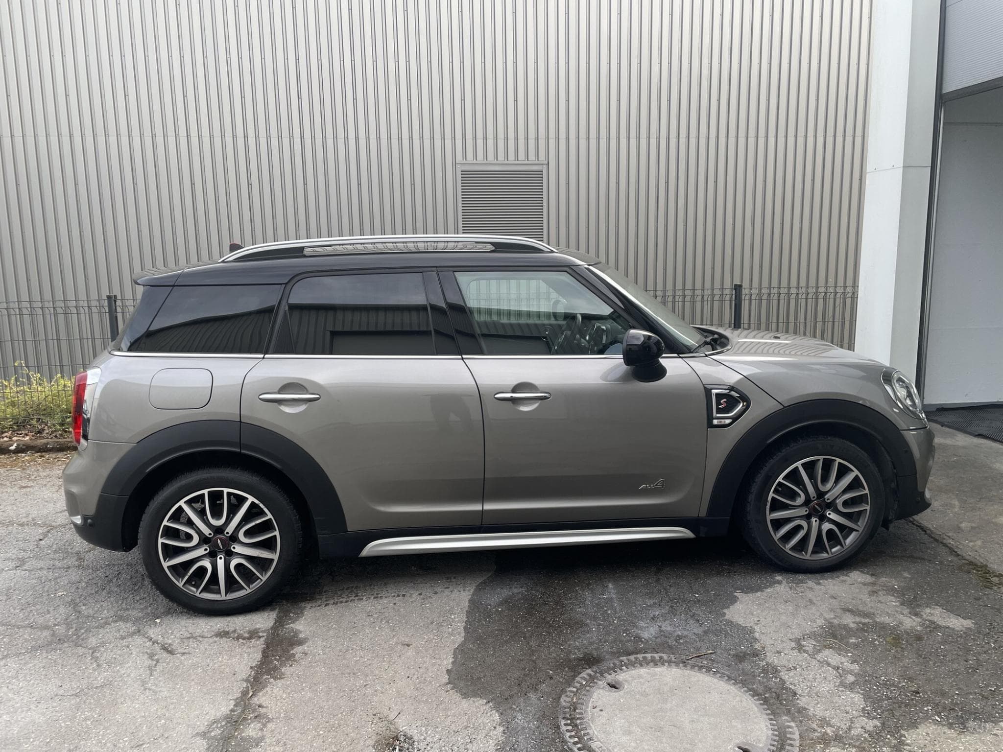 Mini Countryman Cooper S ALL4 JCW Chili BVA (2017) - Foto 4