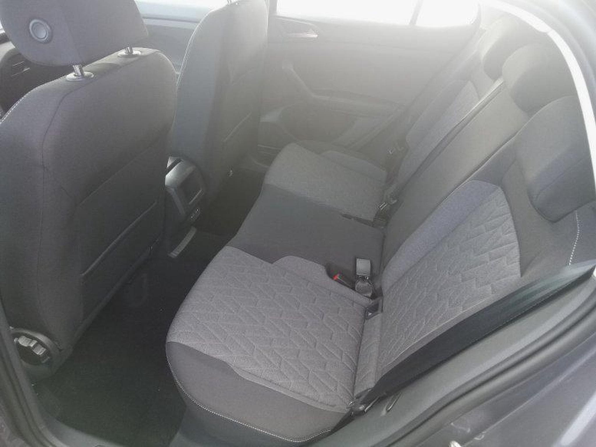 VW T-Cross Limited 1.0 TSI 7-Gang-DSG (2025) - Photo 6